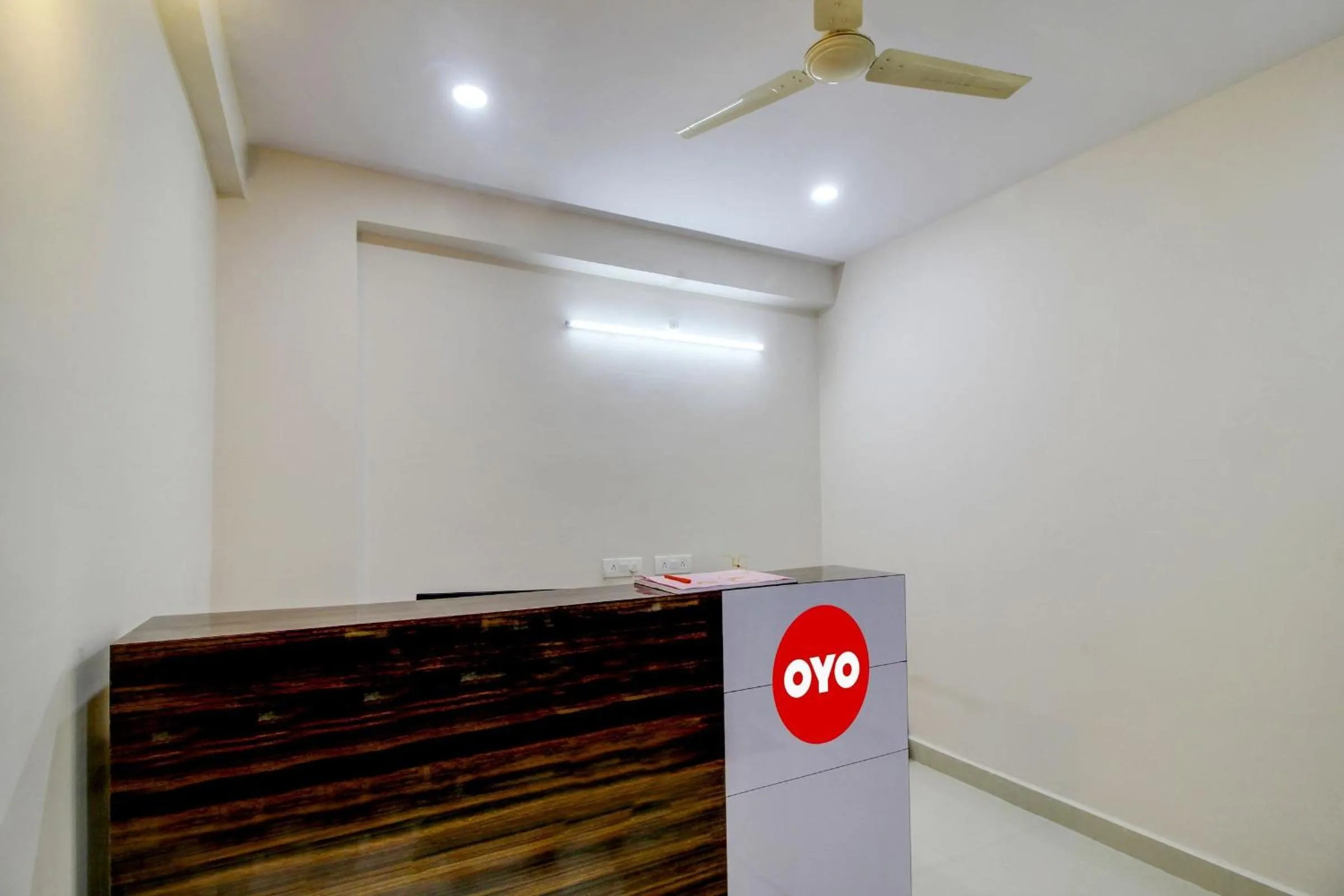 Lobby or reception in Hotel O Holiday