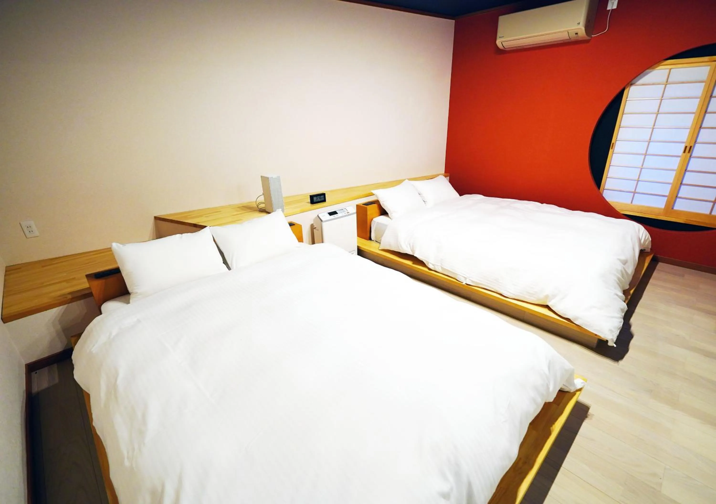 Bed in ATAMI SPRING TERRACE HOTEL