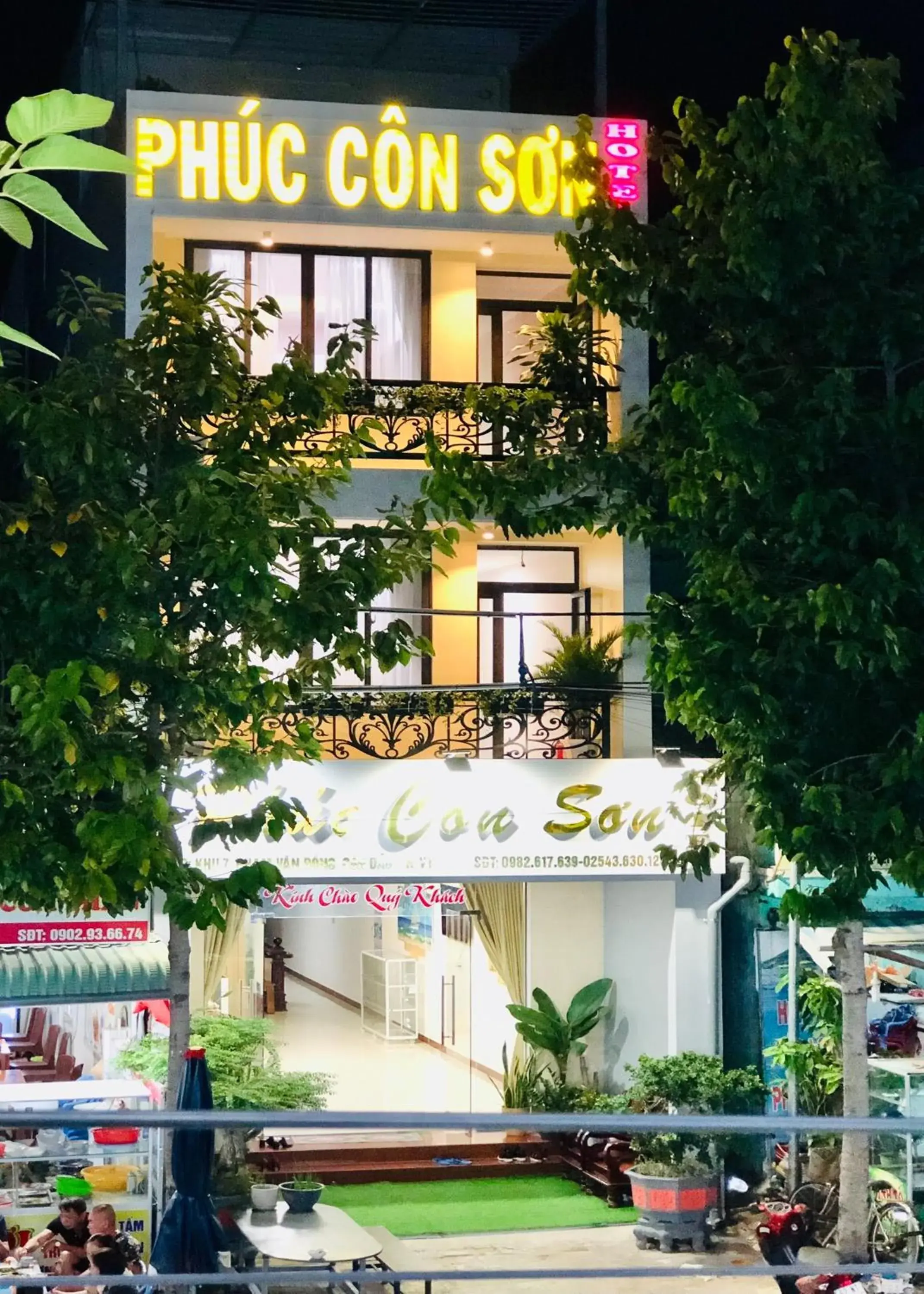 Property building in Phuc Con Son Hotel Property building in Phuc Con Son Hotel