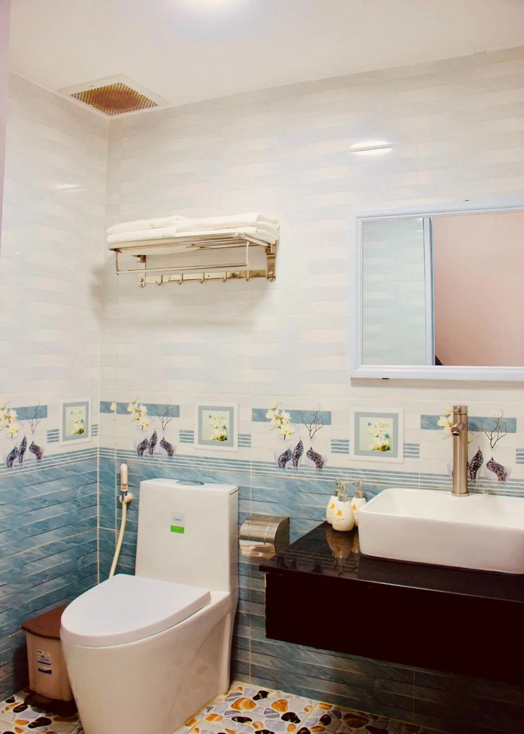 Bathroom in Phuc Con Son Hotel