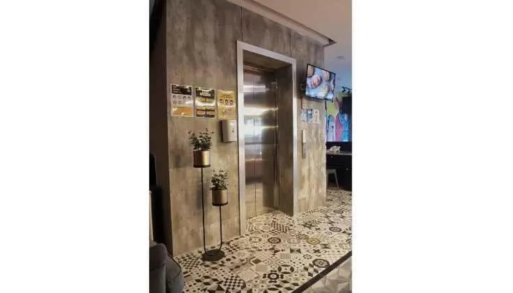 elevator in Nine Hotel