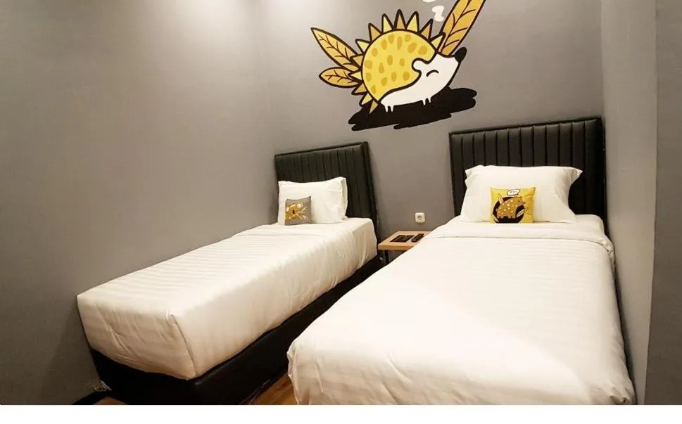 Property building, Bed in Nine Hotel