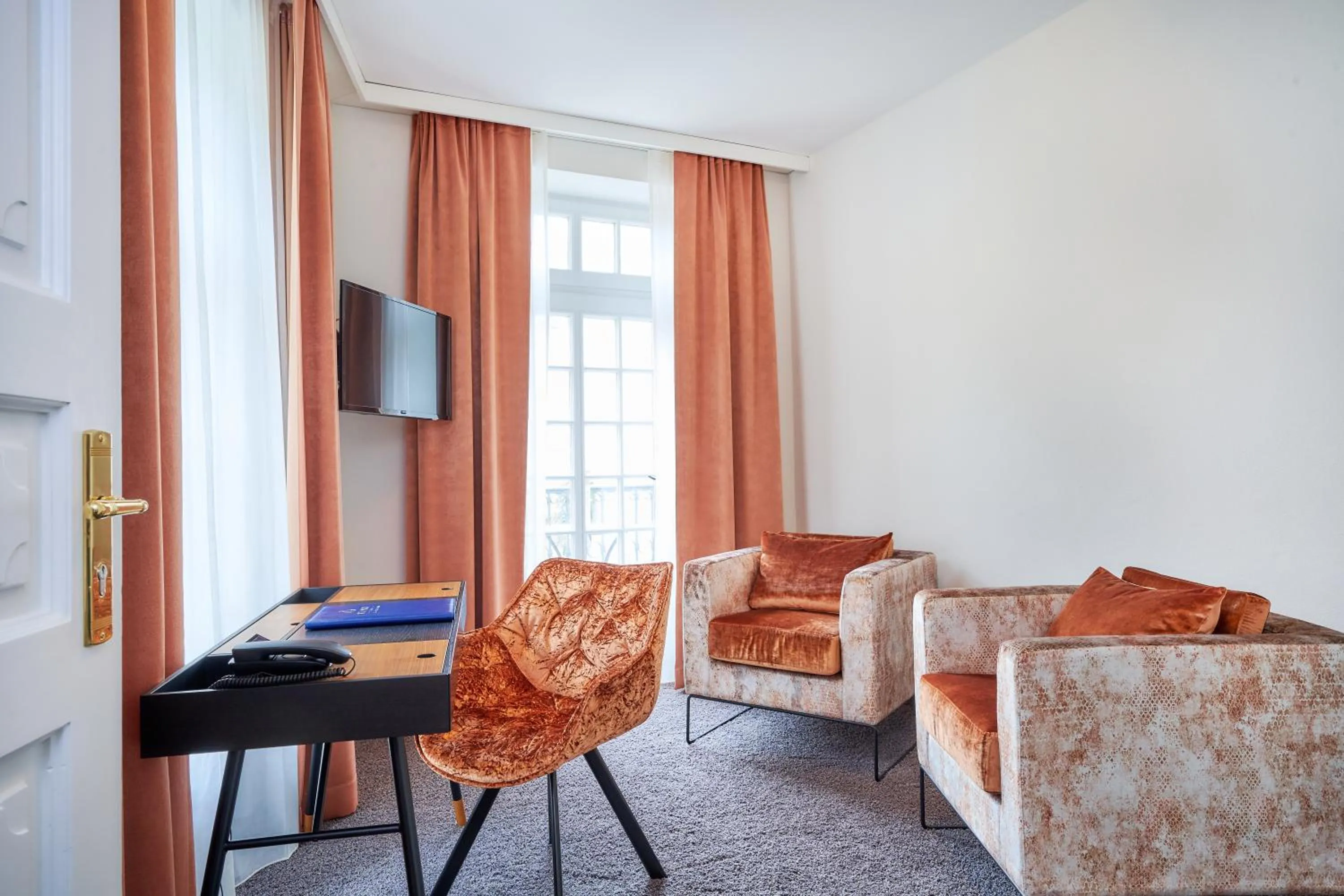 TV and multimedia in Hotel Zur Post Altötting