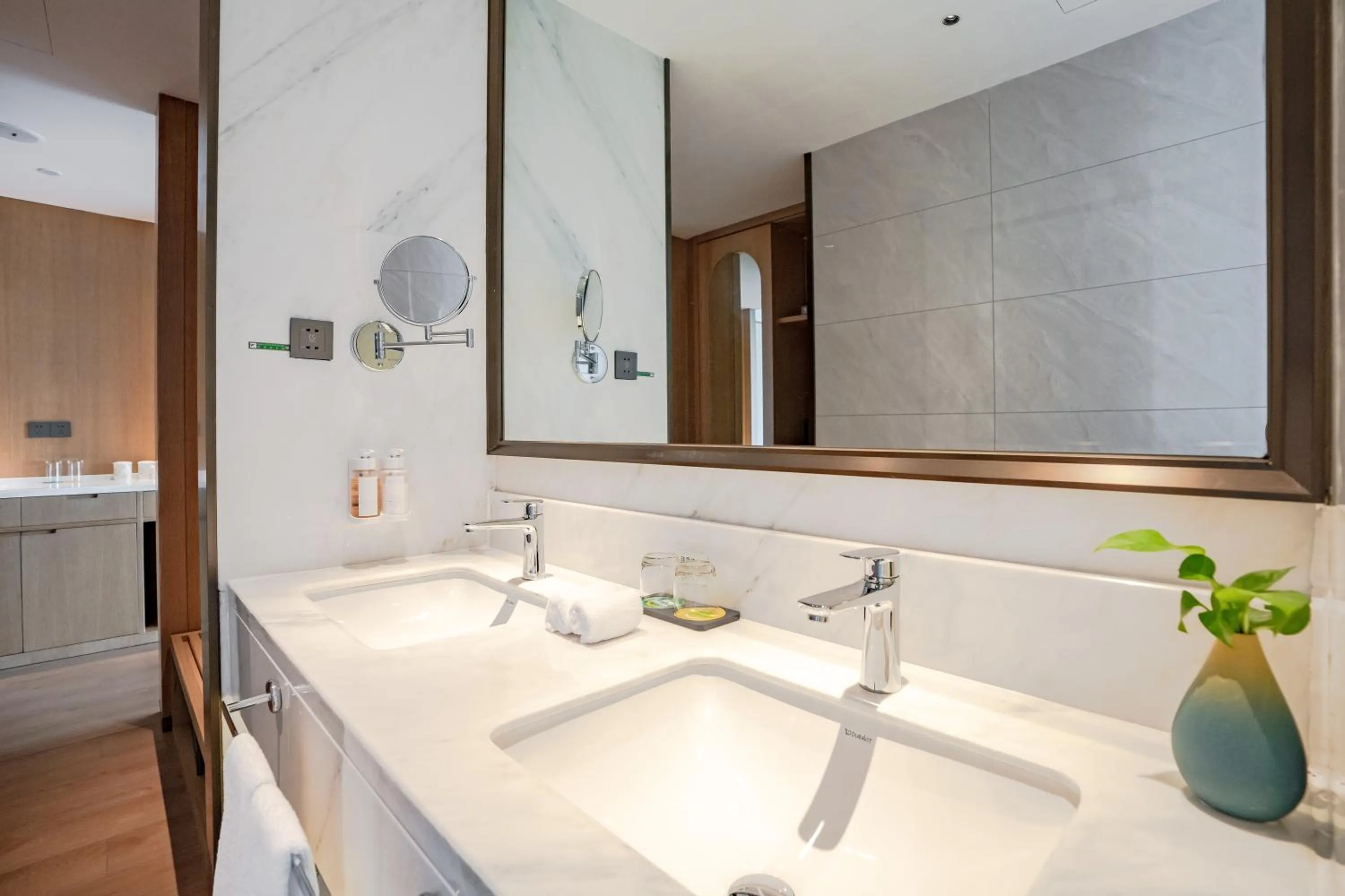 Holiday Inn One Thousand Island Lake by IHG