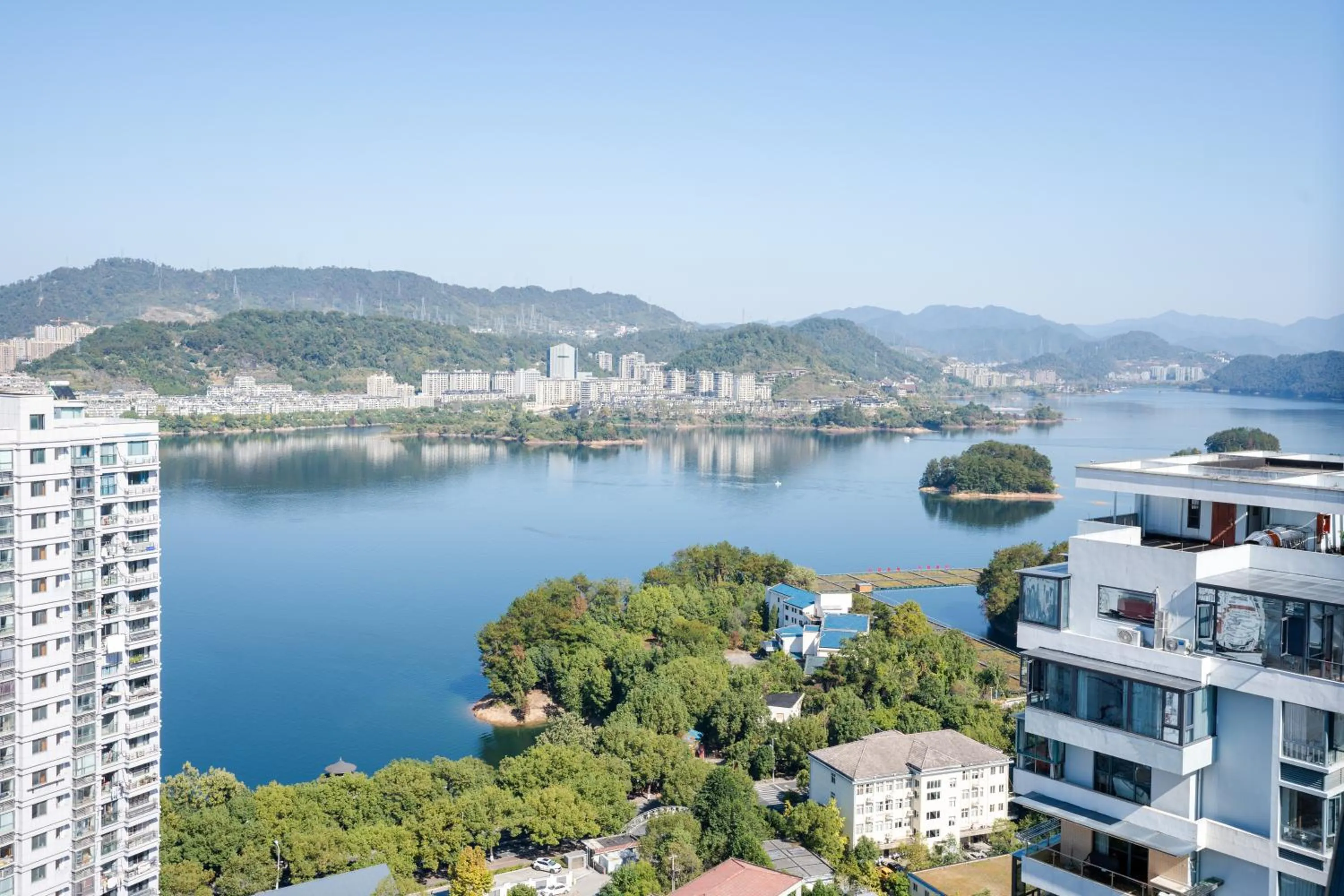 Holiday Inn One Thousand Island Lake by IHG