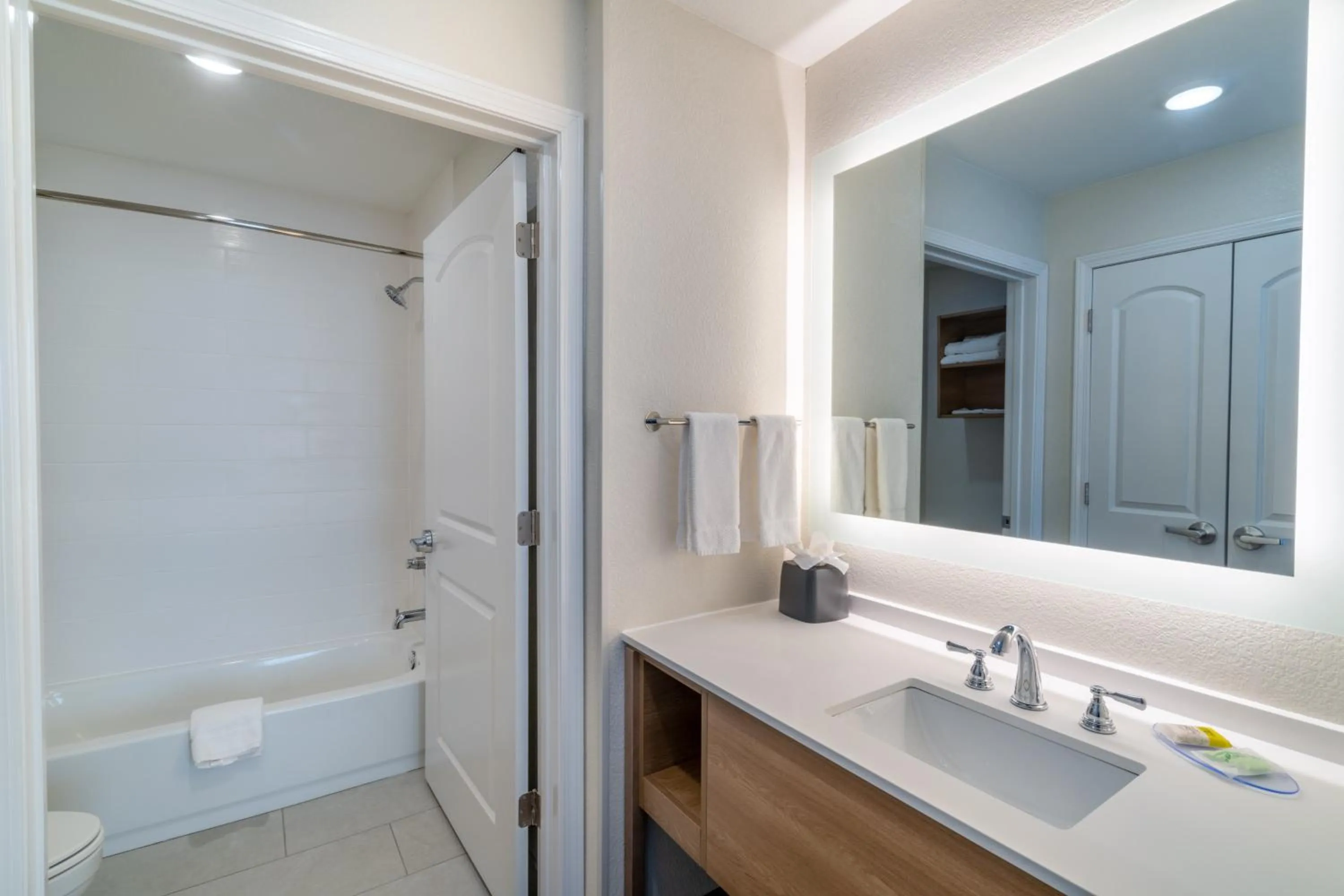Bathroom in Staybridge Suites - Flowood - NW Jackson by IHG