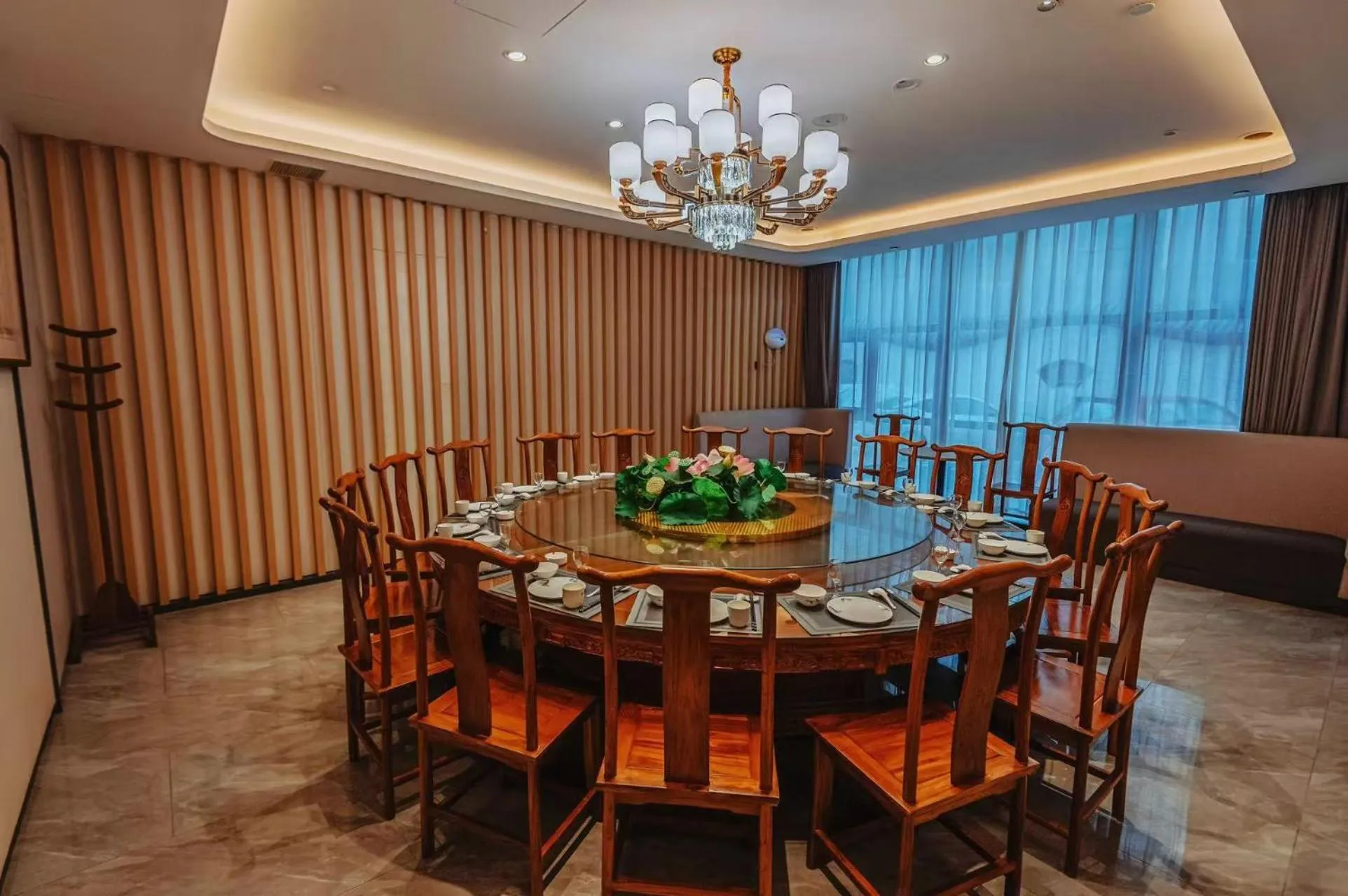 Restaurant/places to eat in Holiday Inn Express Jinan Airport Zone by IHG