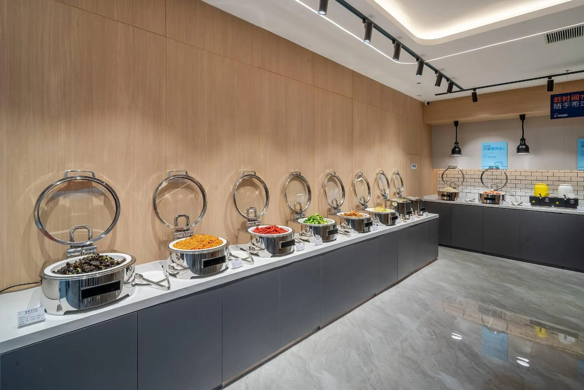 Breakfast in Holiday Inn Express Jinan Airport Zone by IHG