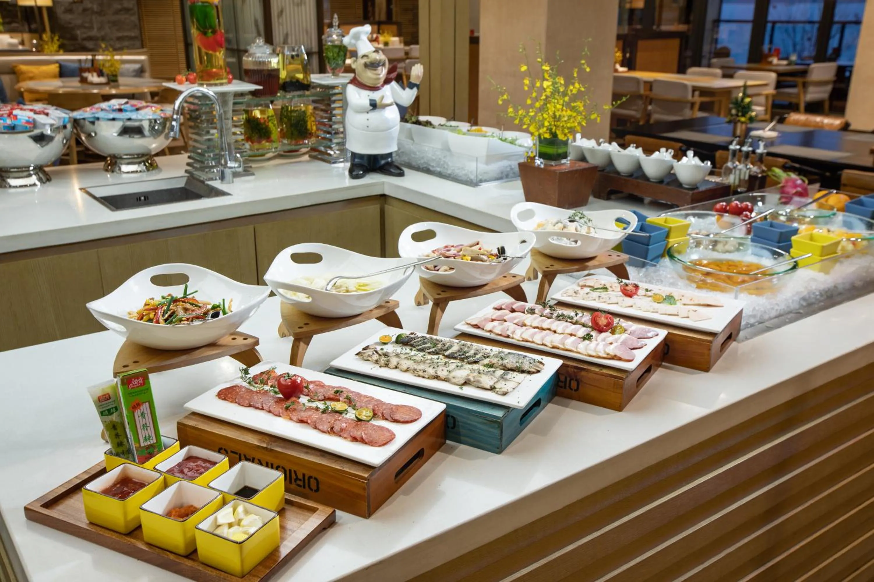 Breakfast in voco Thousand Island Lake by IHG