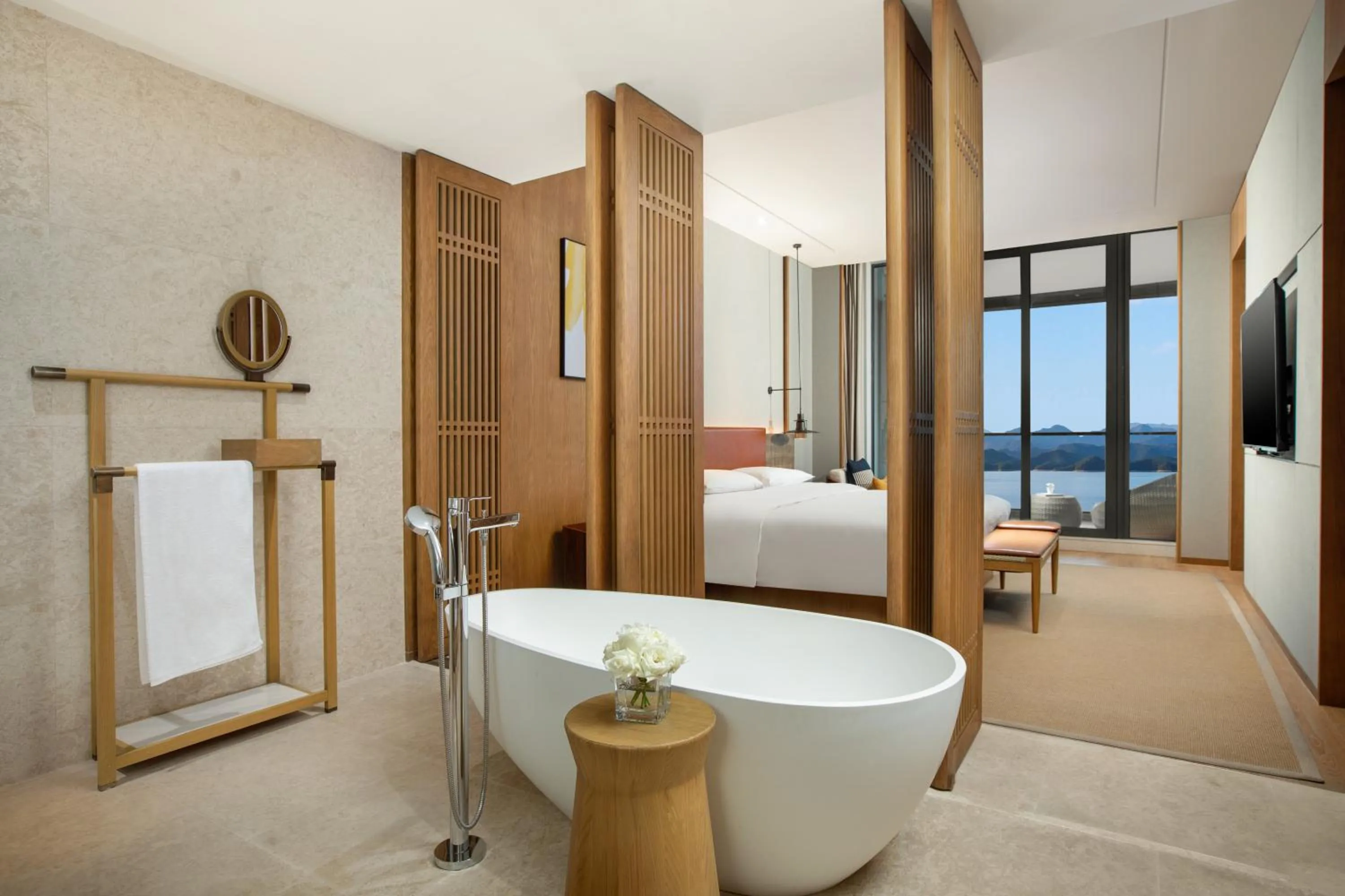 Photo of the whole room, Bed in voco Thousand Island Lake by IHG