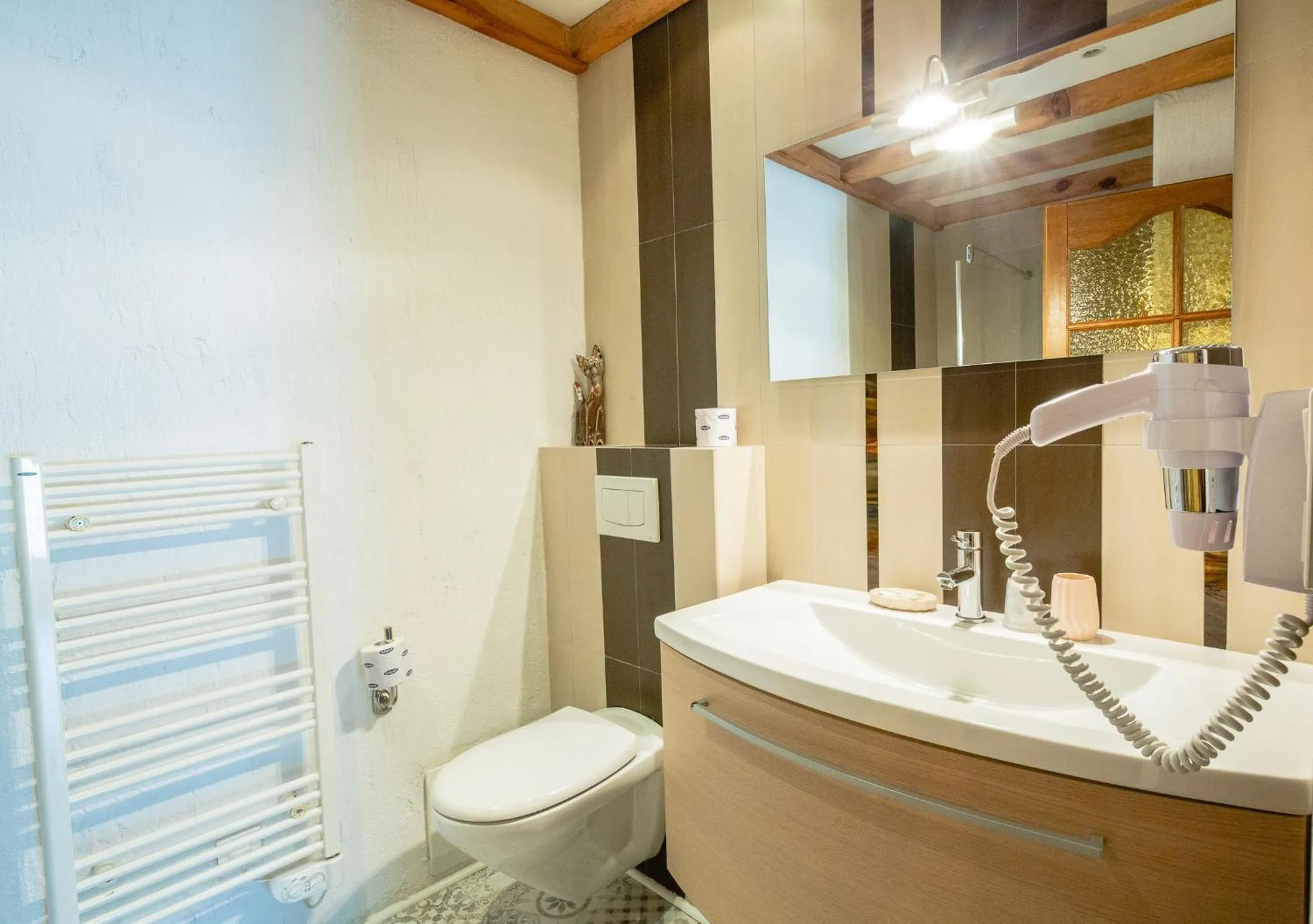 Auberge U n'Antru Versu