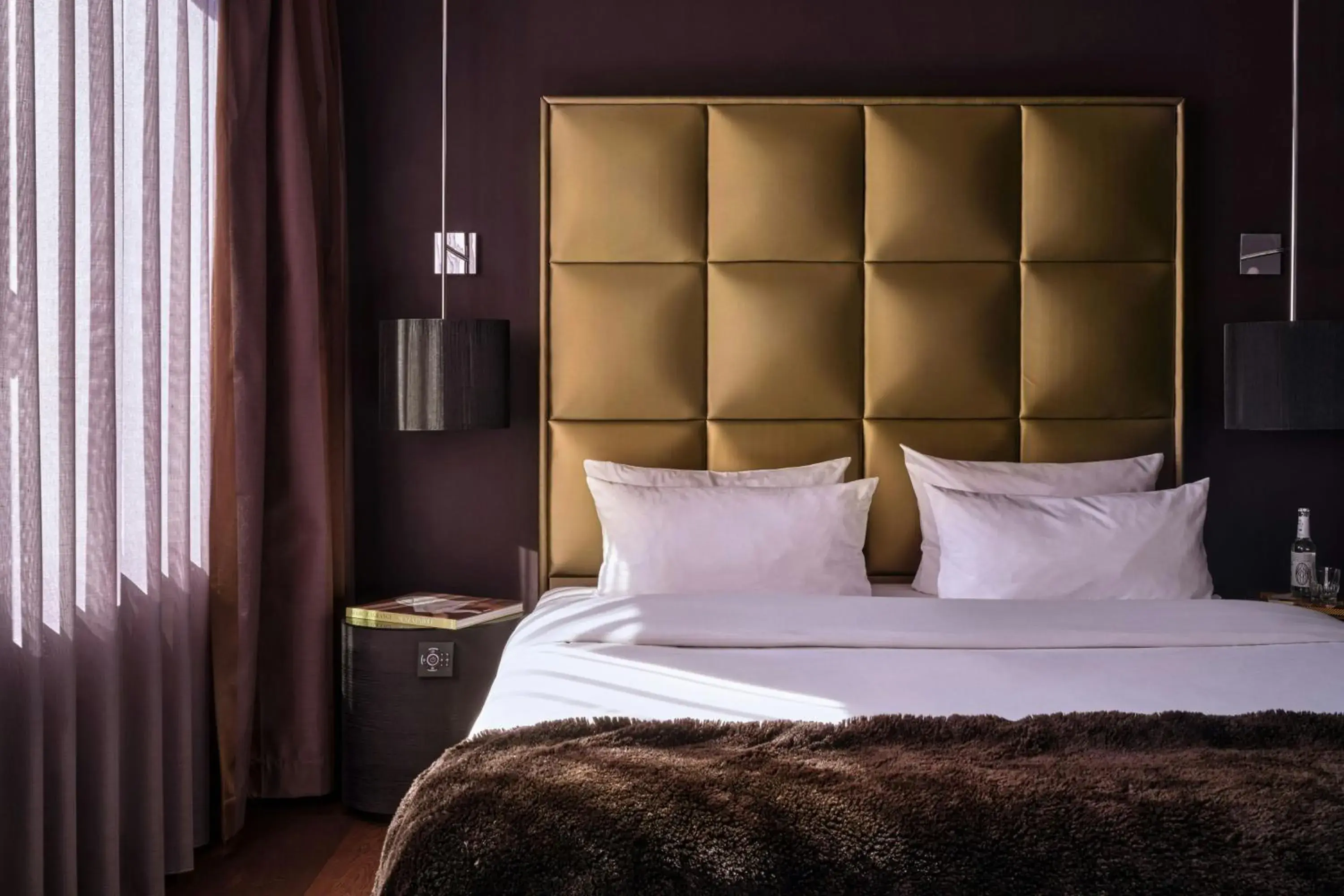 Comfort Queen Room with Courtyard View in Roomers Frankfurt Central, Autograph Collection Comfort Queen Room with Courtyard View in Roomers Frankfurt Central, Autograph Collection