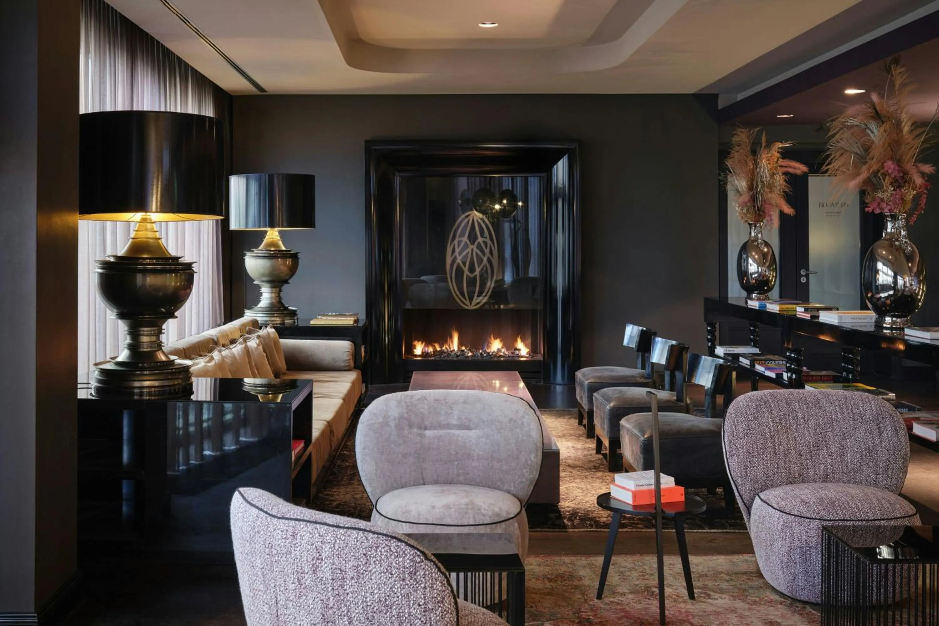 Lobby or reception in Roomers Frankfurt Central, Autograph Collection