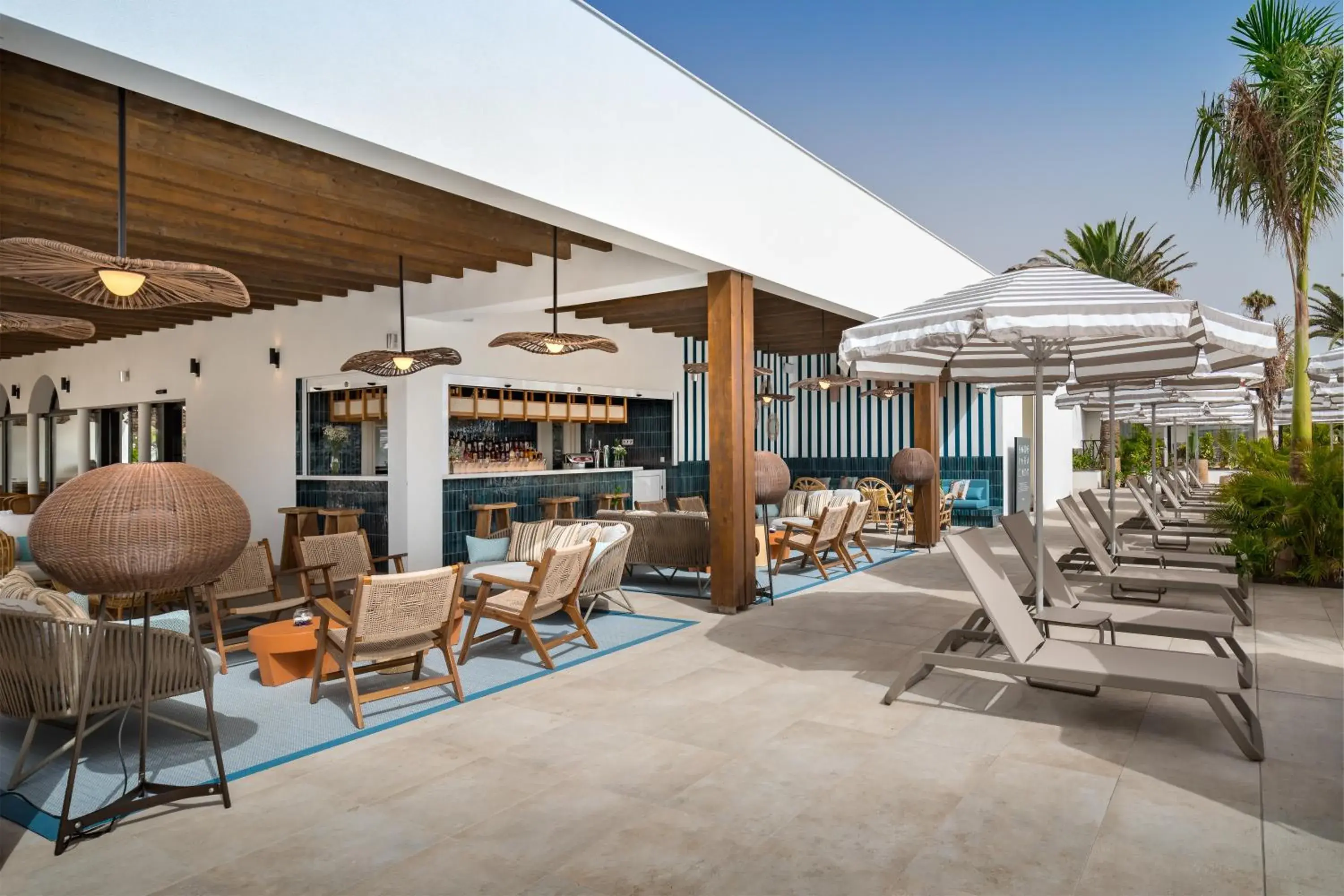 Lounge or bar in Barceló Fuerteventura Royal Level - Adults Only Lounge or bar in Barceló Fuerteventura Royal Level - Adults Only