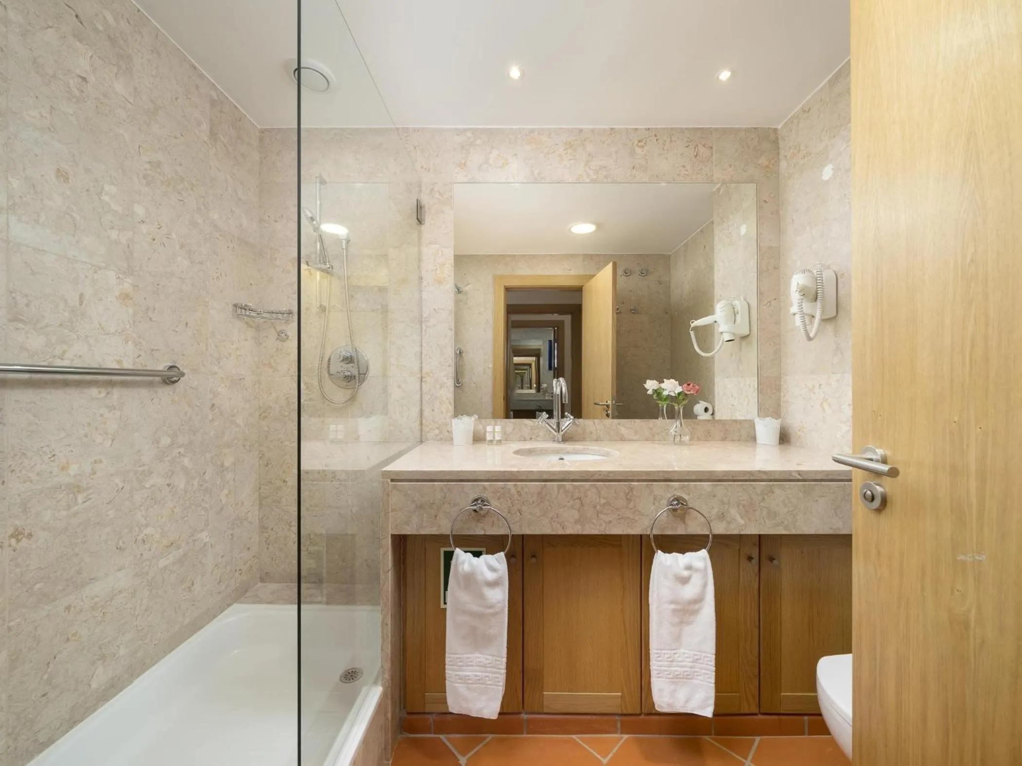 Bathroom in AL - Apartamento Vila Sol F5 P