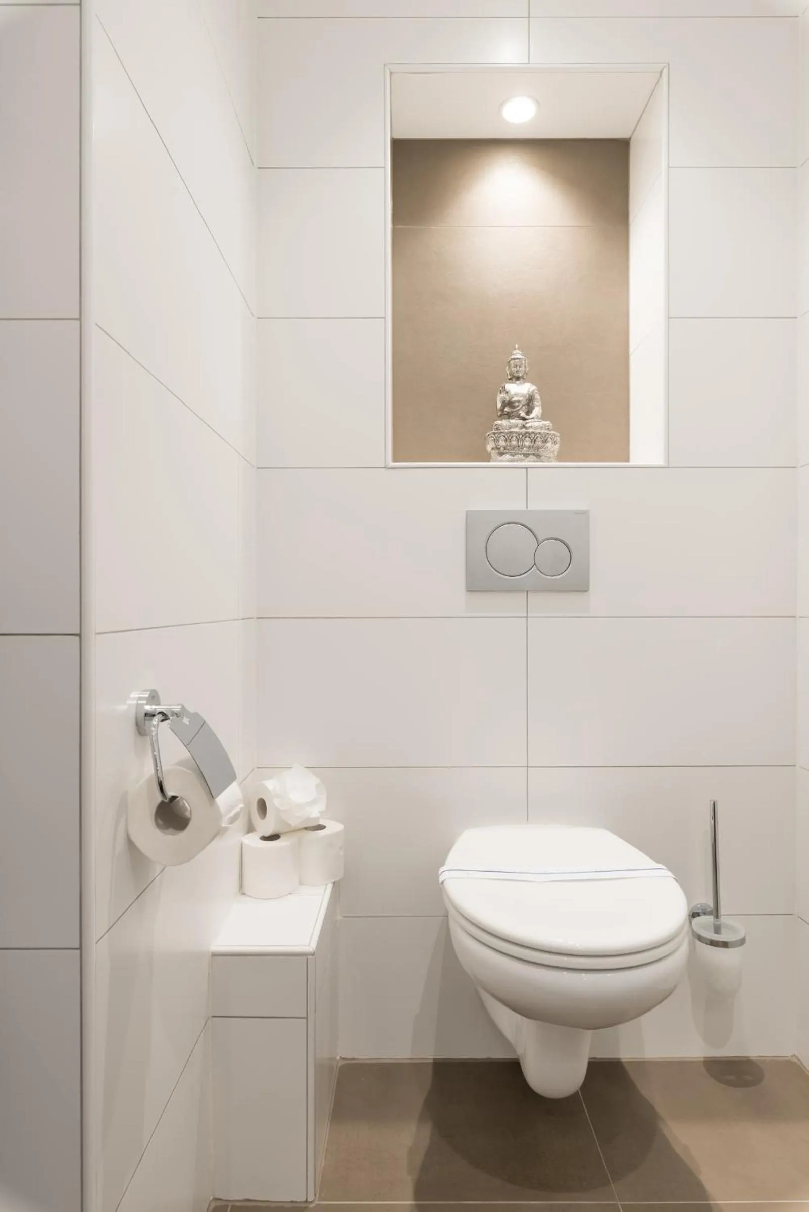 Toilet in Beach Villa & Studio