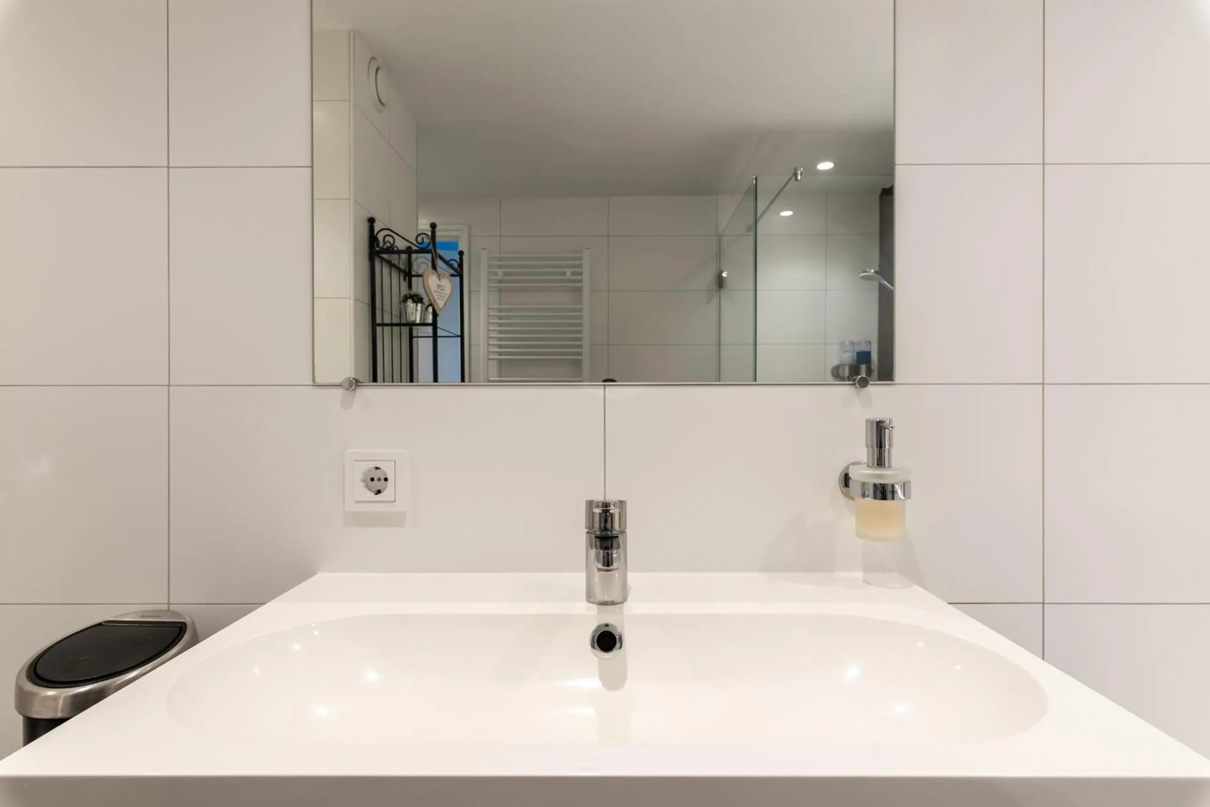 Bathroom in Beach Villa & Studio