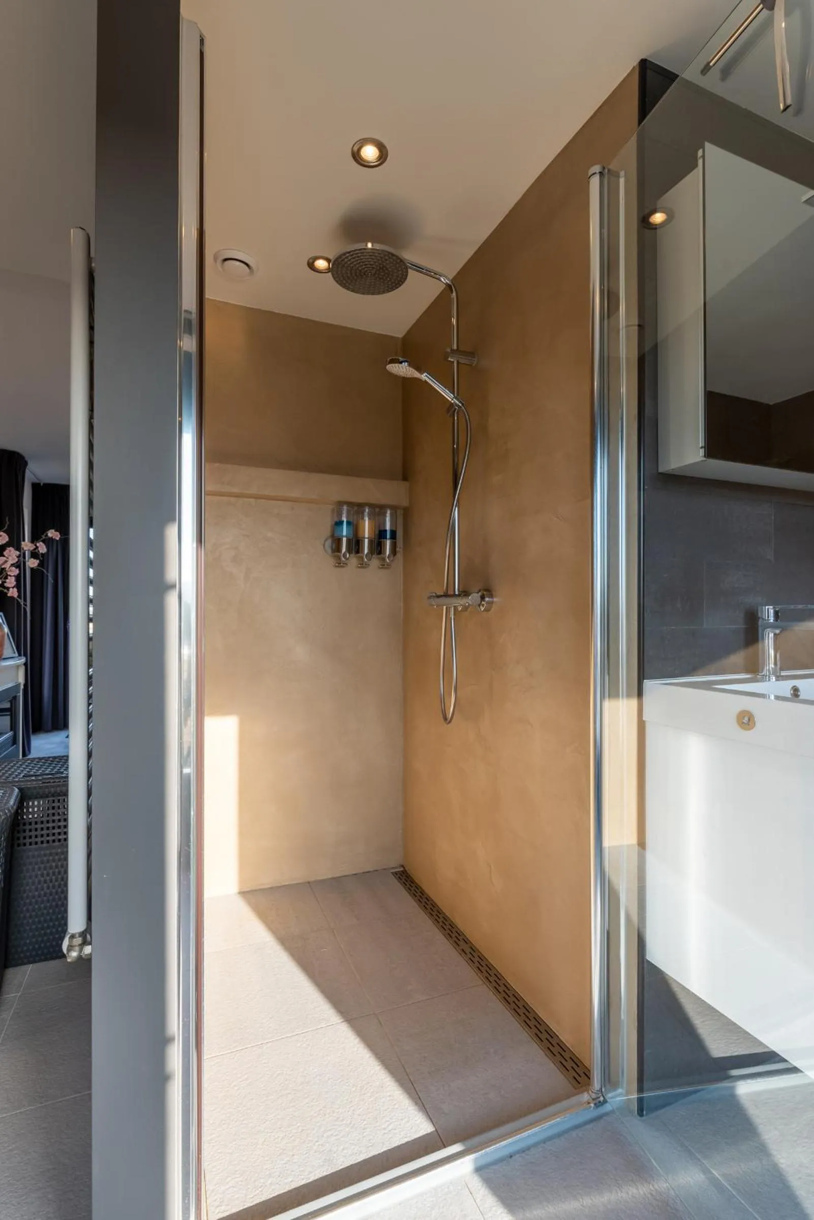 Shower in Beach Villa & Studio