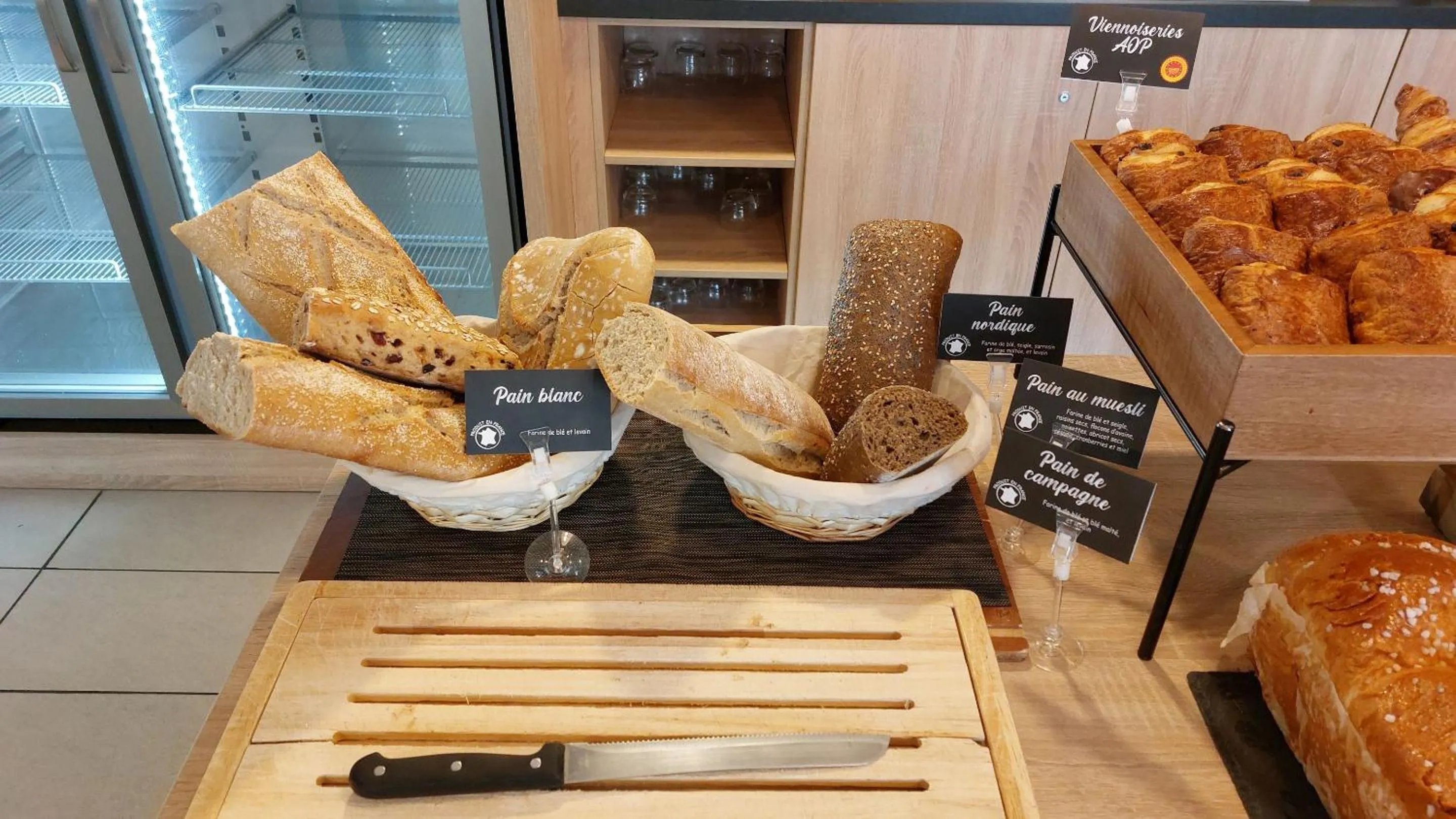 Buffet breakfast in Appart Hotel Odalys City Toulouse Centre Compans Caffarelli