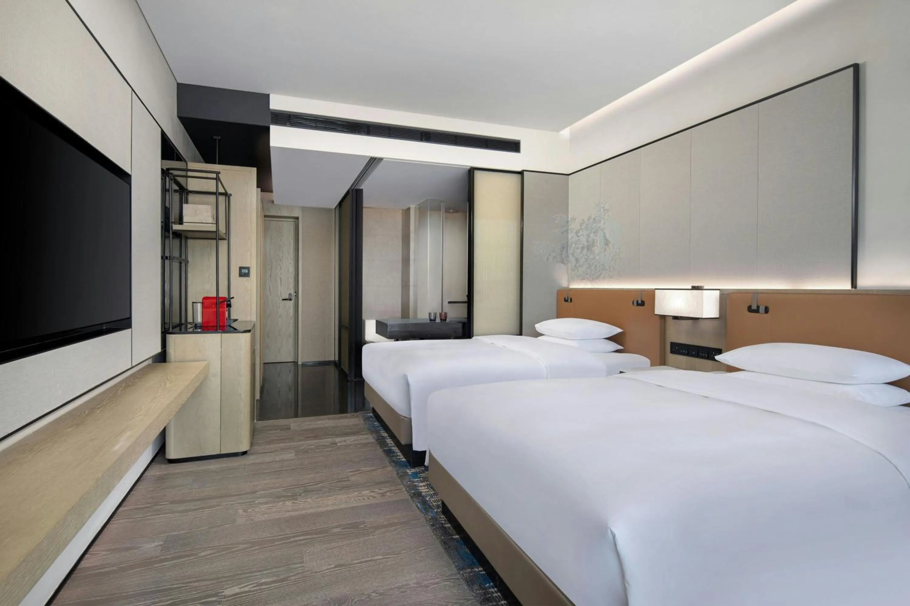 Photo of the whole room, Bed in Courtyard by Marriott Luoyang