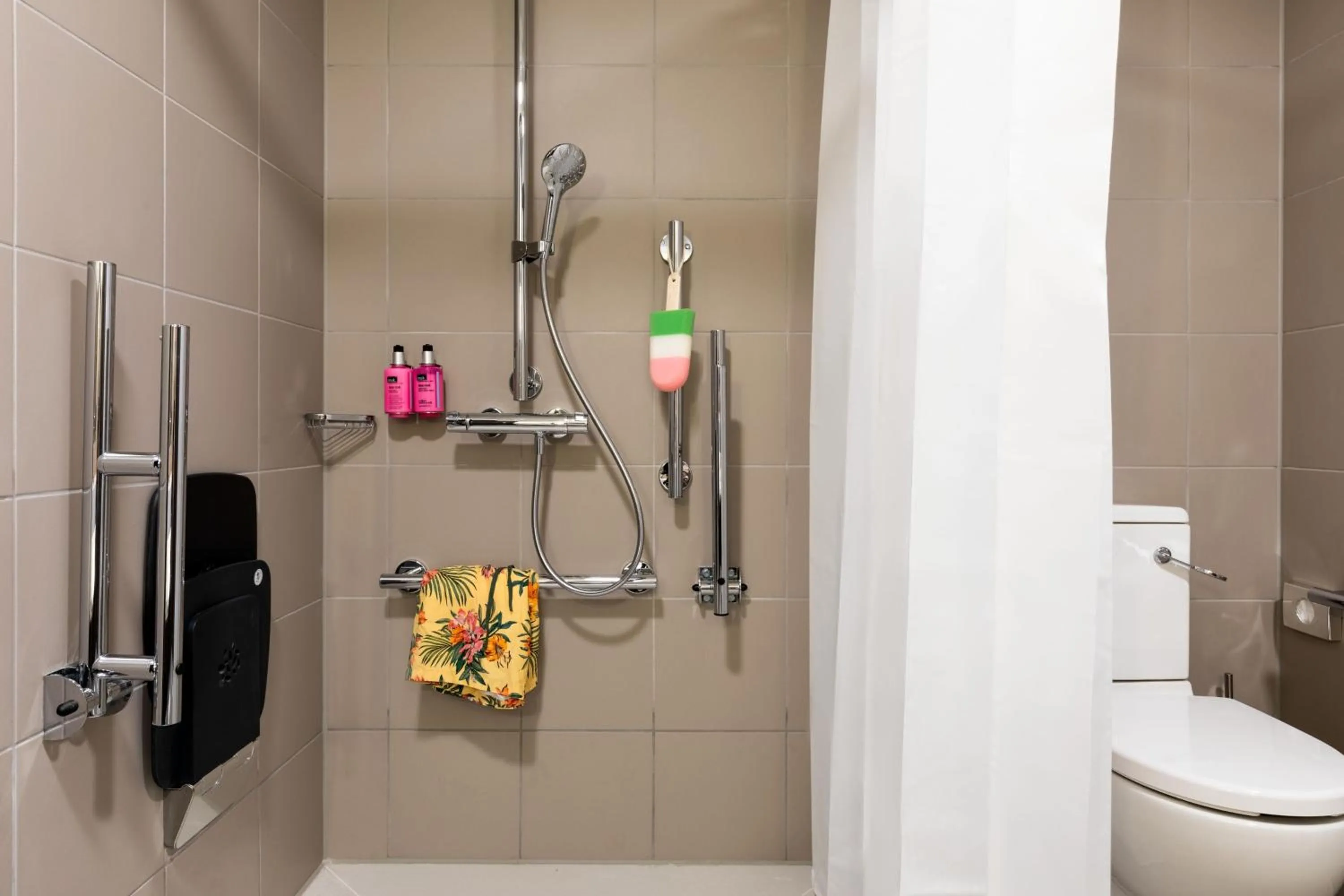 Bathroom in Moxy Glasgow SEC