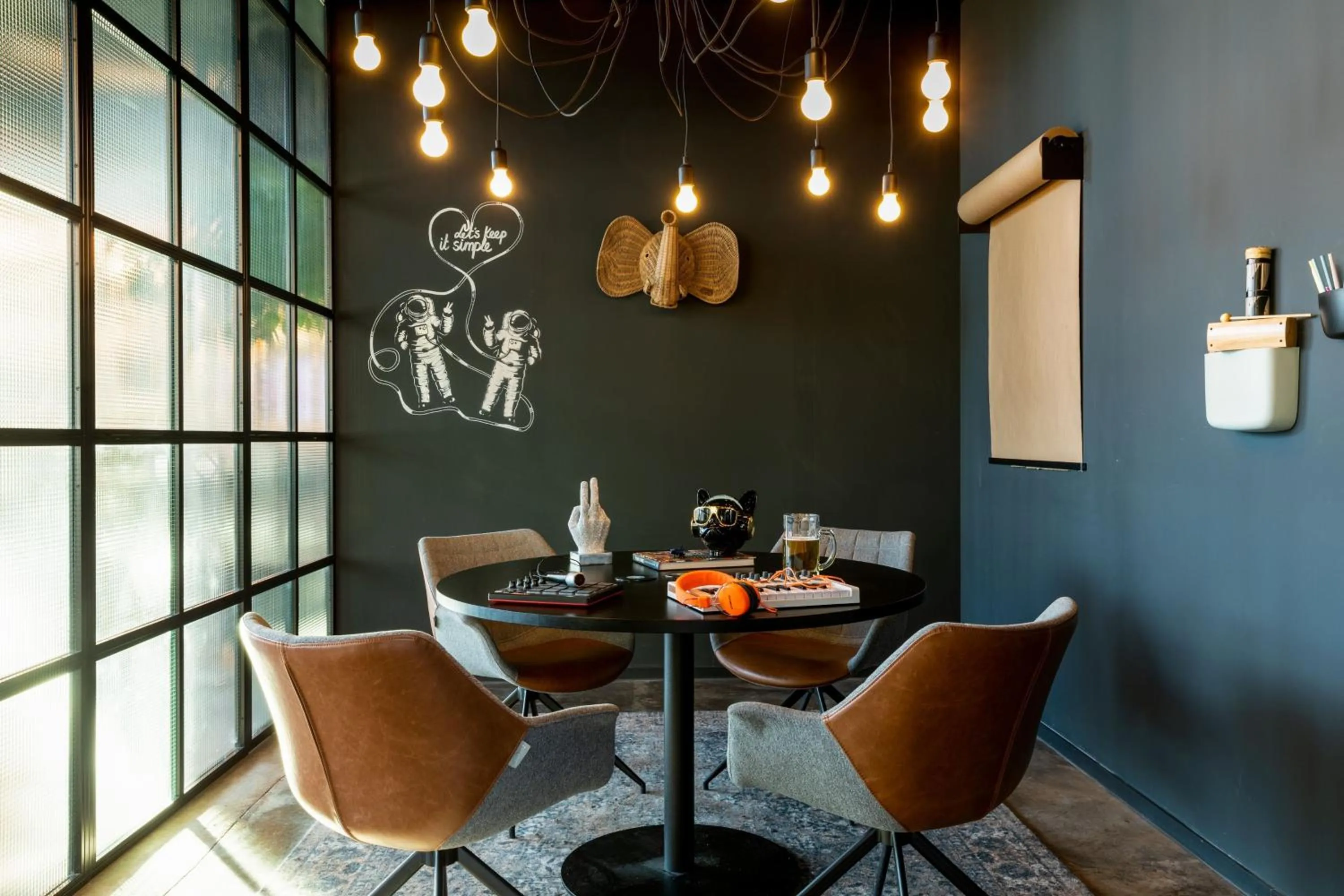 Meeting/conference room in Moxy Glasgow SEC