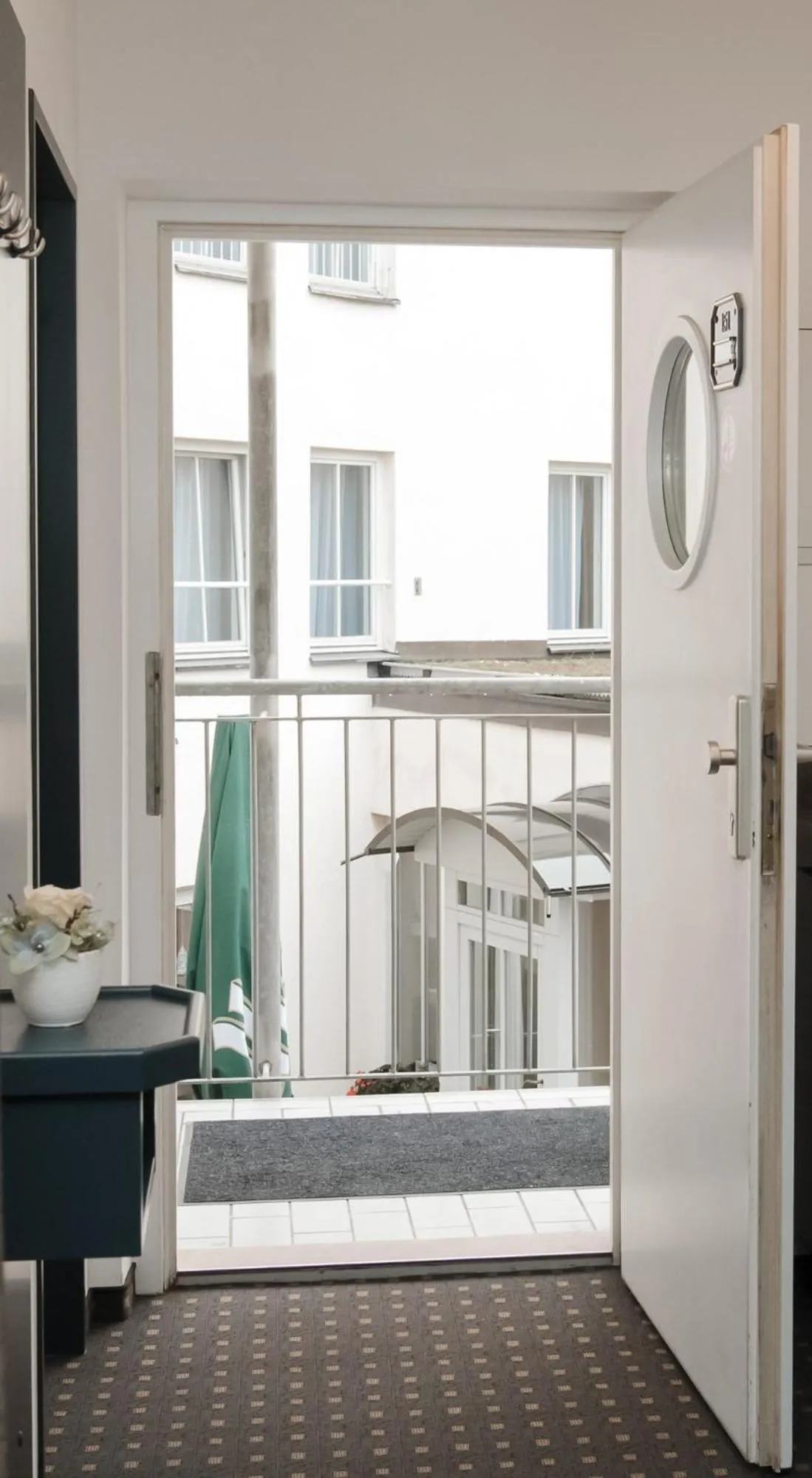 Inner courtyard view in Hotel Alekto