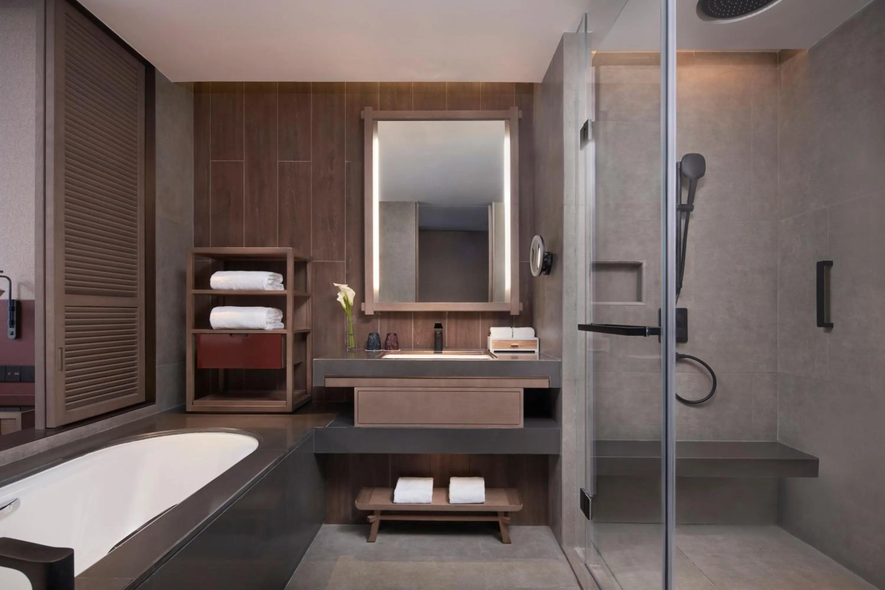 Bathroom, Bed in Beijing Marriott Hotel Yanqing