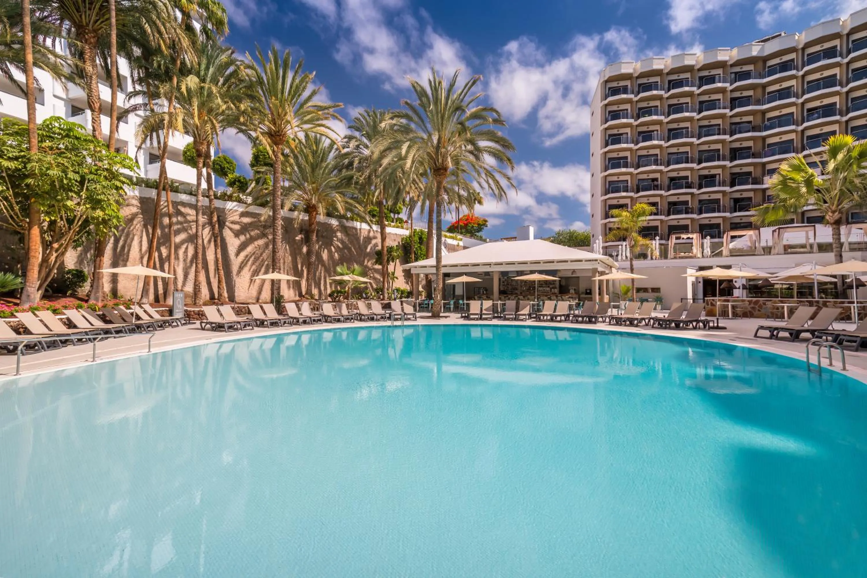 Swimming pool in Barceló Margaritas Royal Level Adults Only