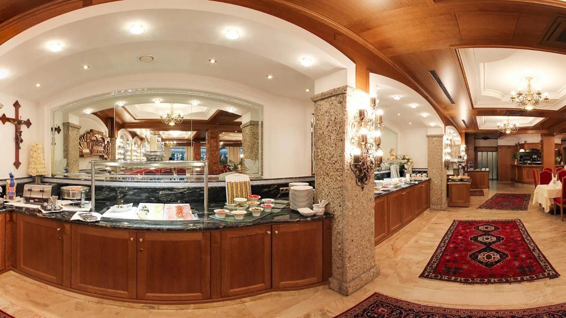 Buffet breakfast in Hotel Purner