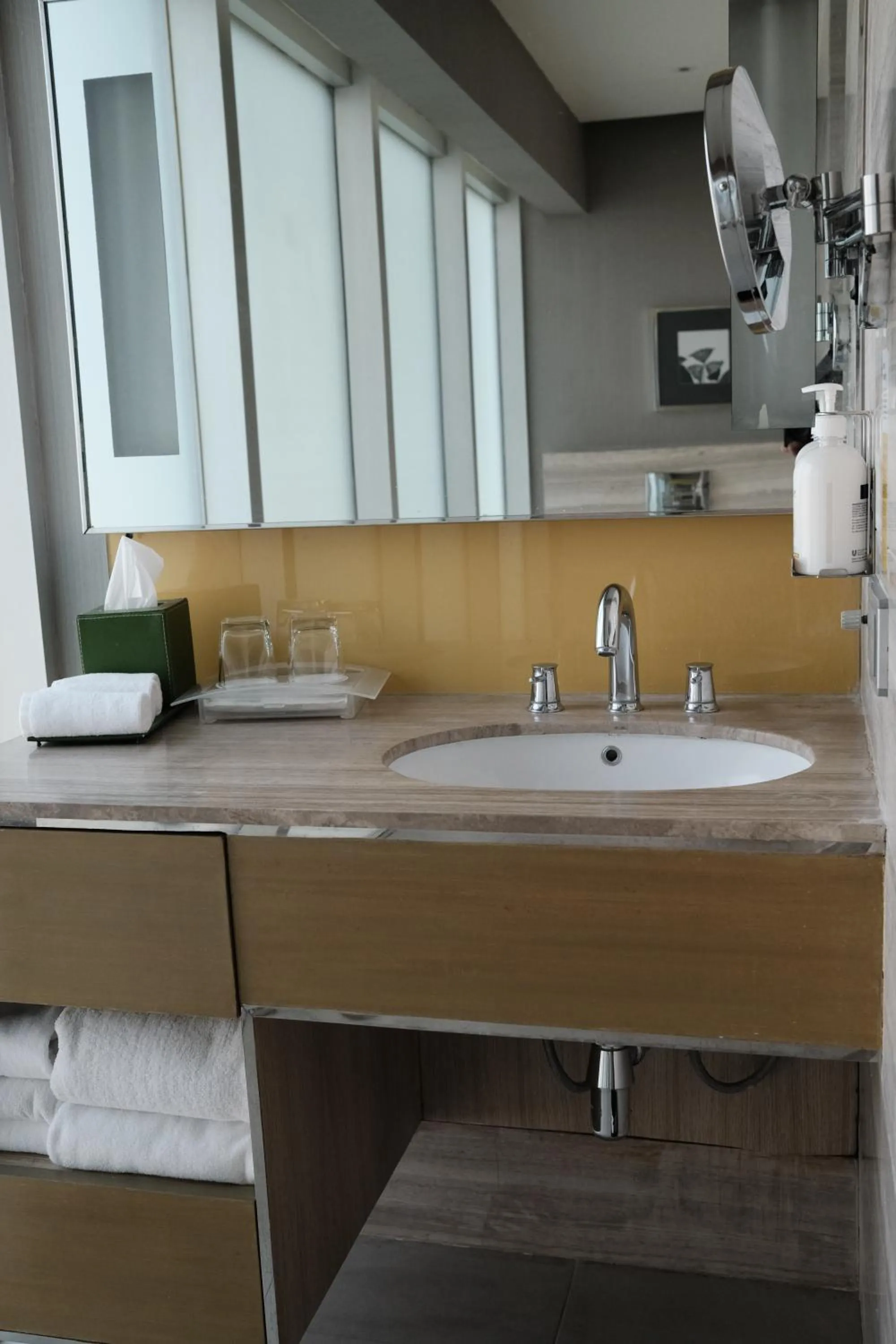 Bathroom in Holiday Inn New Delhi Aerocity by IHG