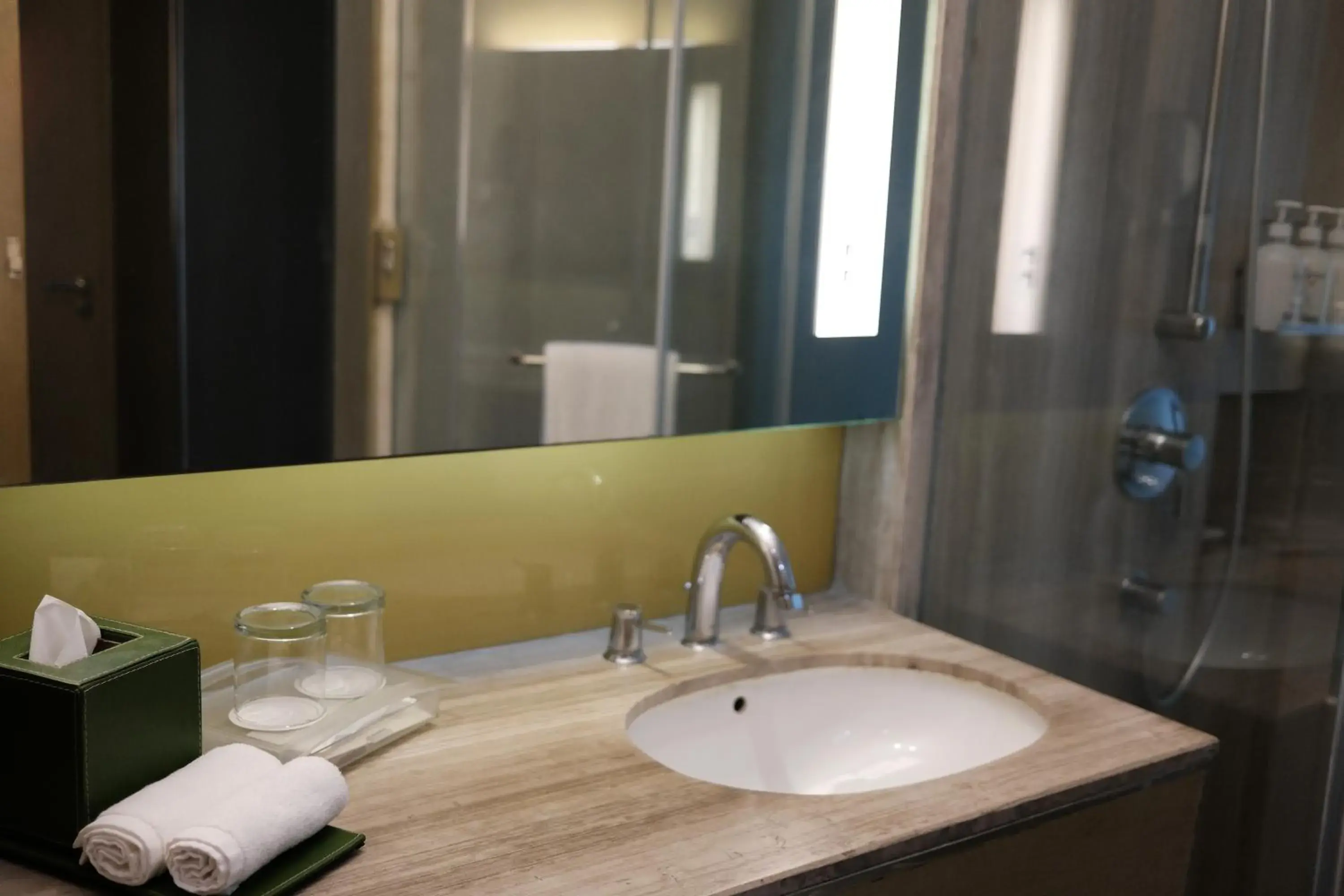 Bathroom in Holiday Inn New Delhi Aerocity by IHG Bathroom in Holiday Inn New Delhi Aerocity by IHG