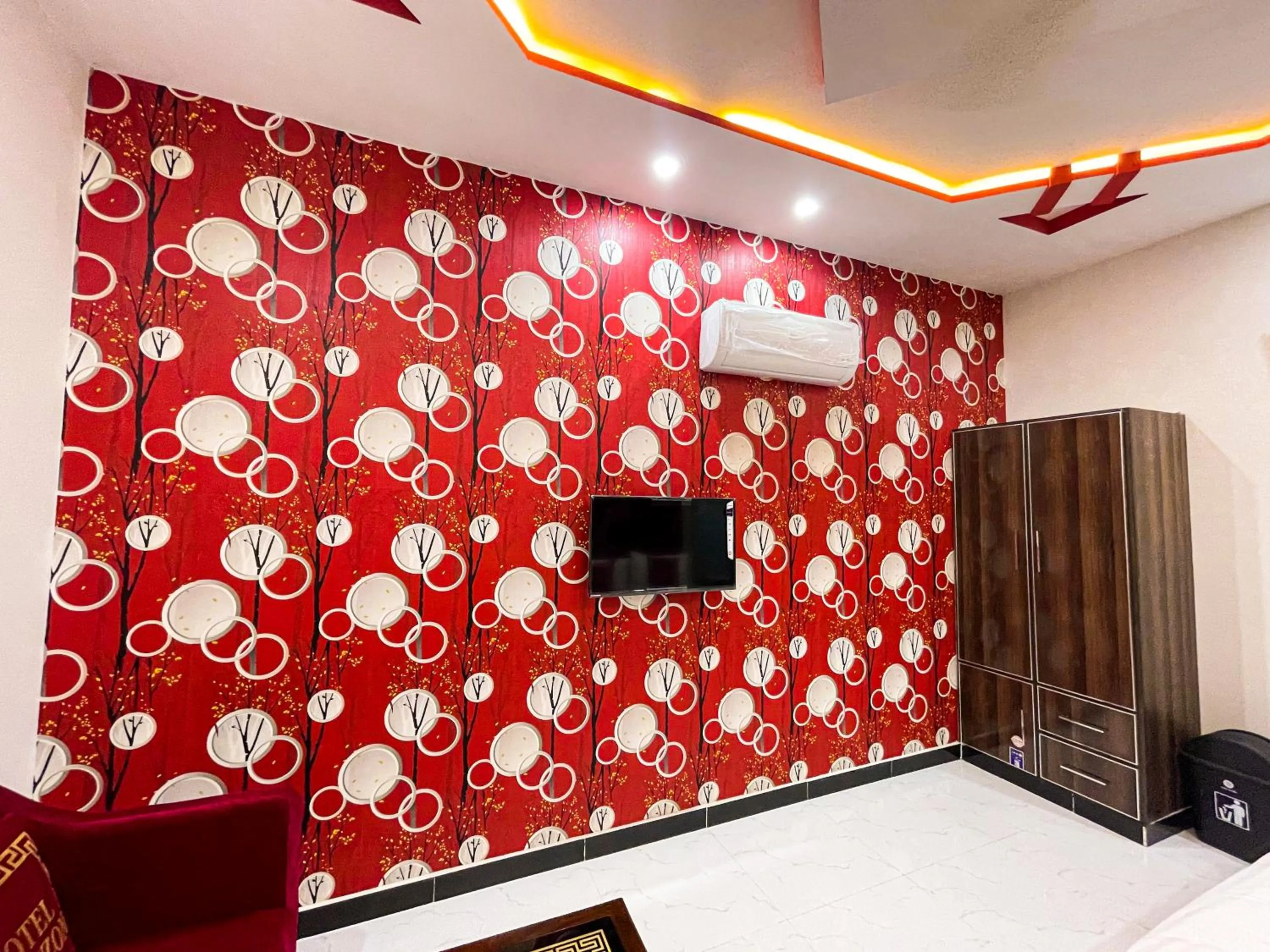 TV and multimedia in Horizon Hotel