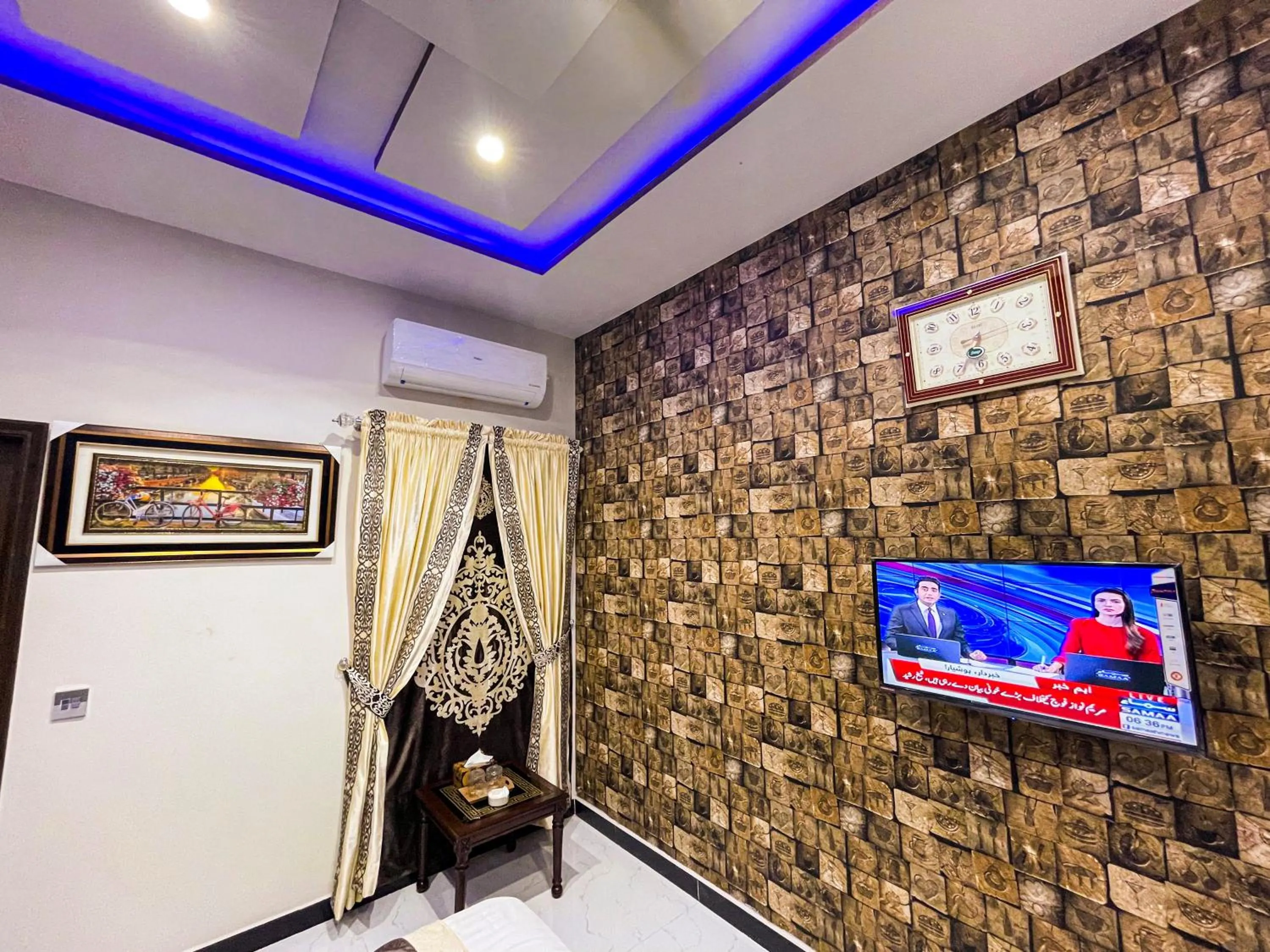 TV and multimedia in Horizon Hotel