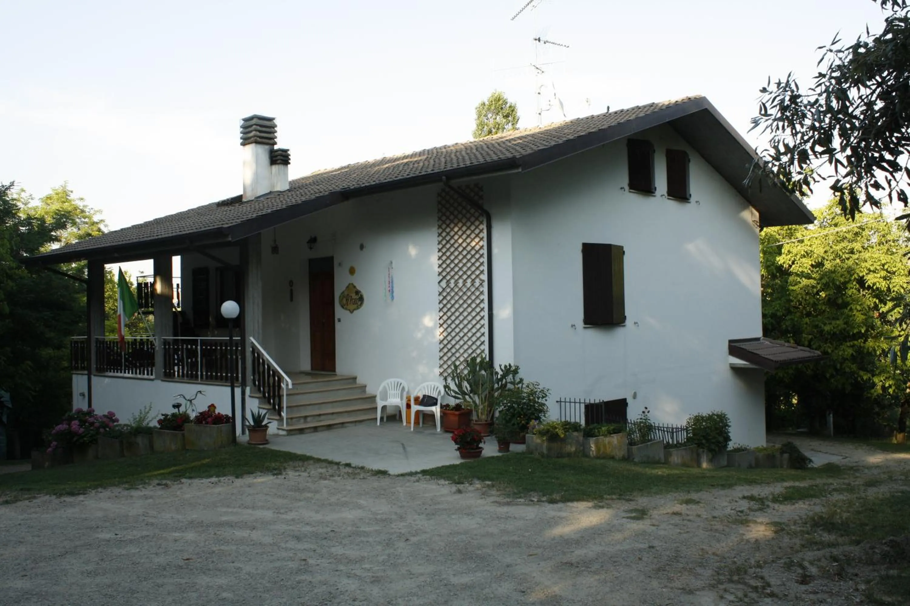 Facade/entrance in Il Prato
