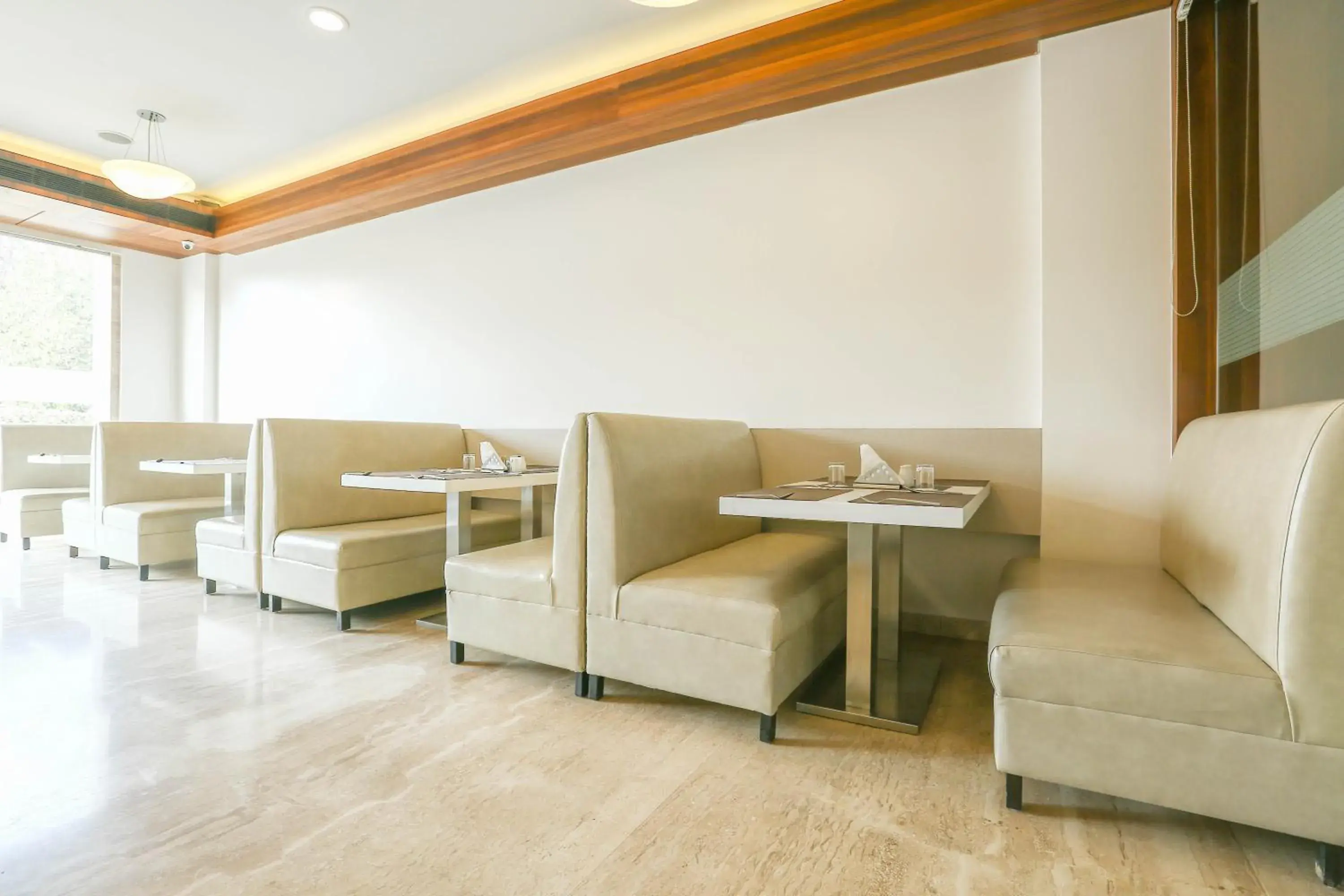 Restaurant/places to eat in Treebo Premium Eden Residency Near Sec 29 Restaurant/places to eat in Treebo Premium Eden Residency Near Sec 29