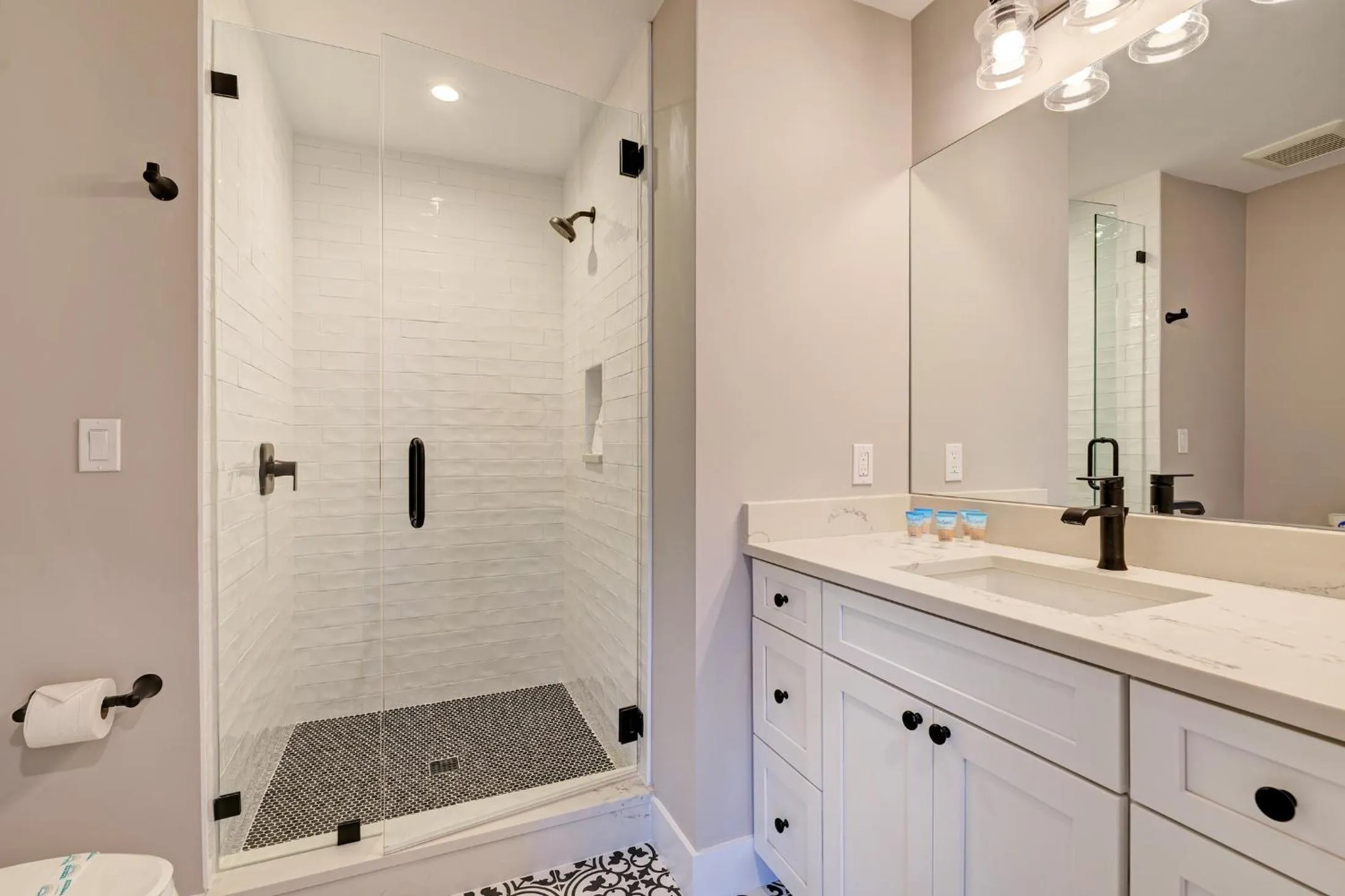 Property building in Ami Gulf Lookout-Views Of The Gulf From Every Room-Rooftop Terrace