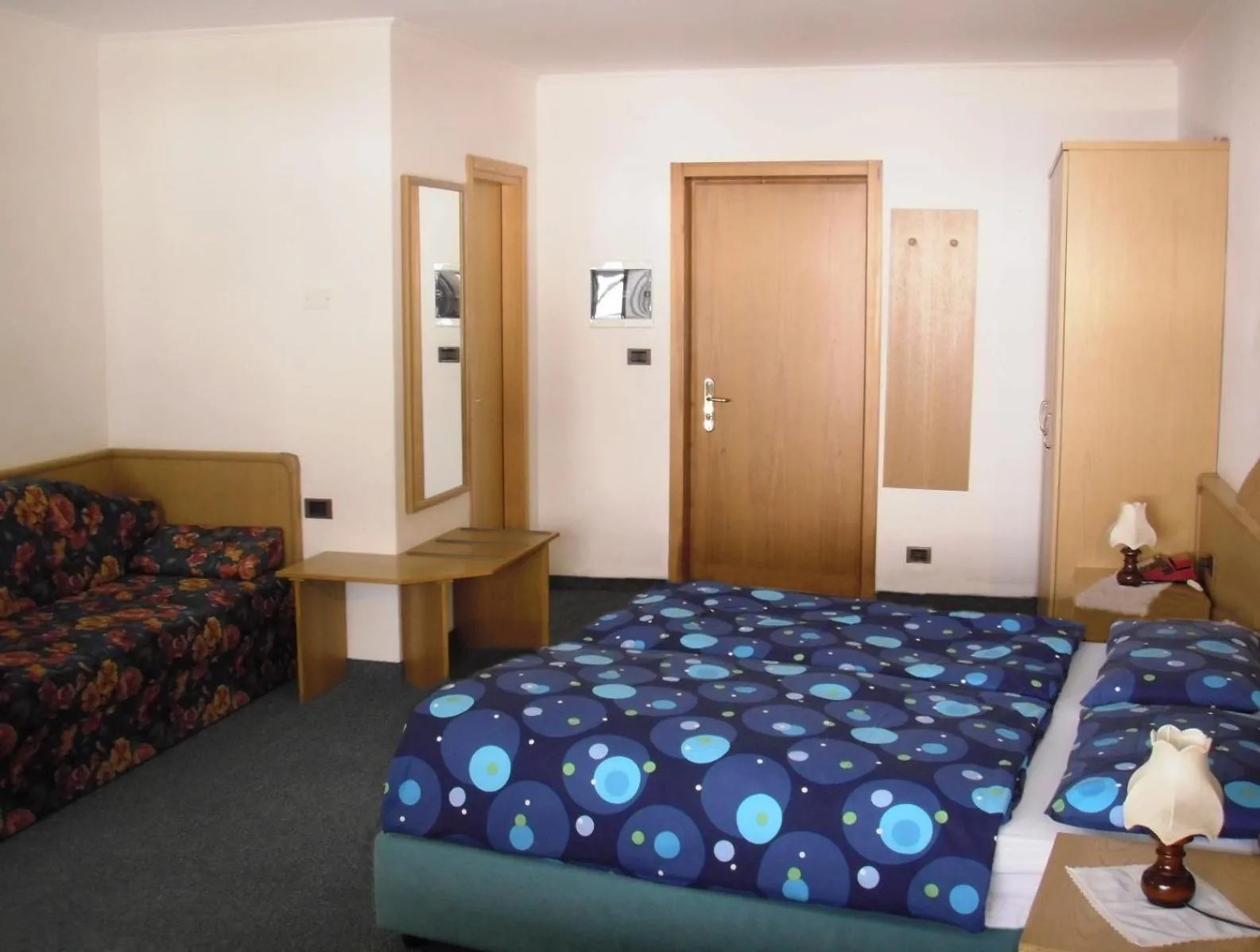 Photo of the whole room, Bed in Hotel Rosalpina