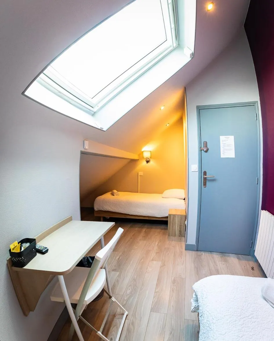 Bed in Résidence Hera Paris Orly Aéroport