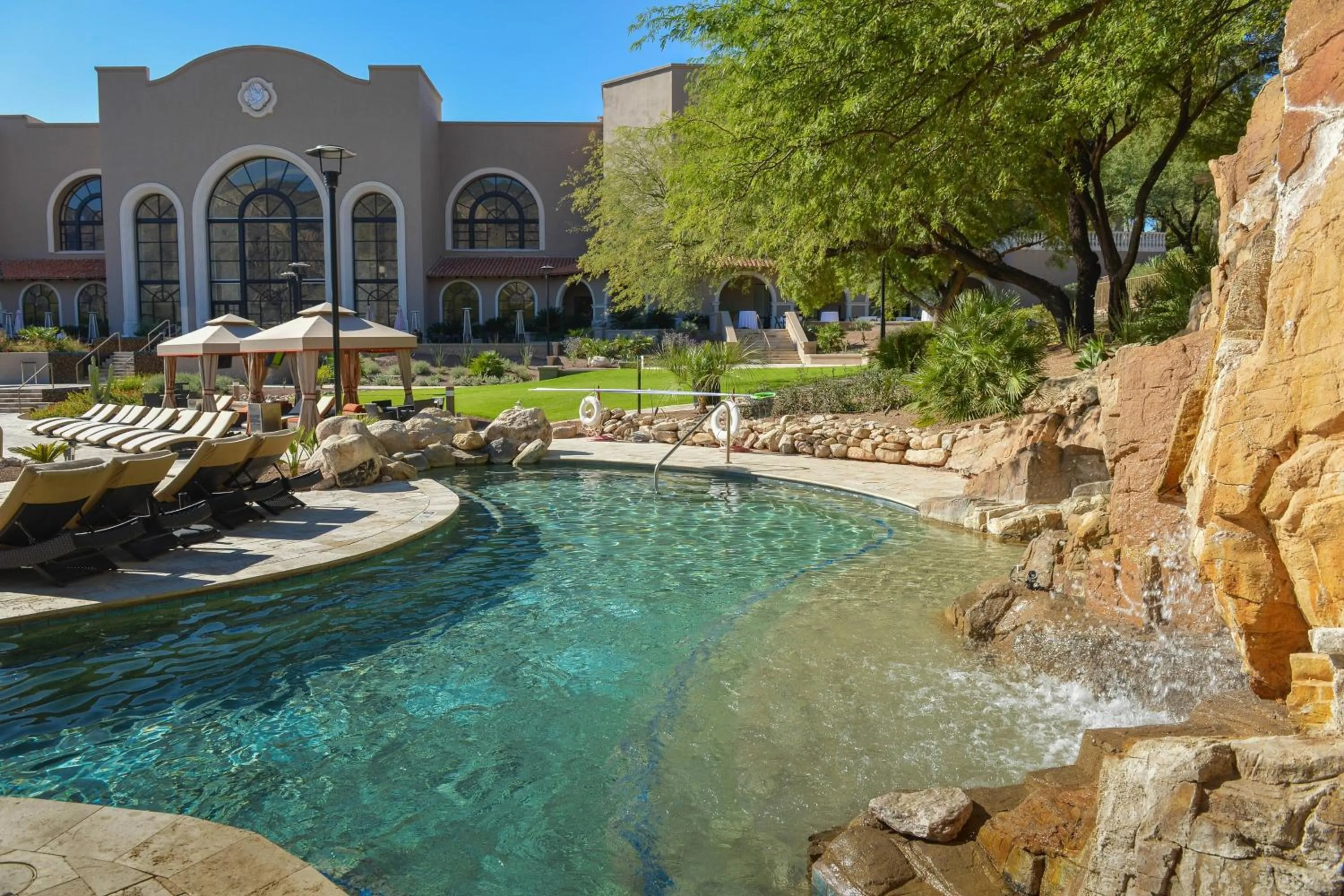 Swimming pool in The Westin La Paloma Resort & Spa