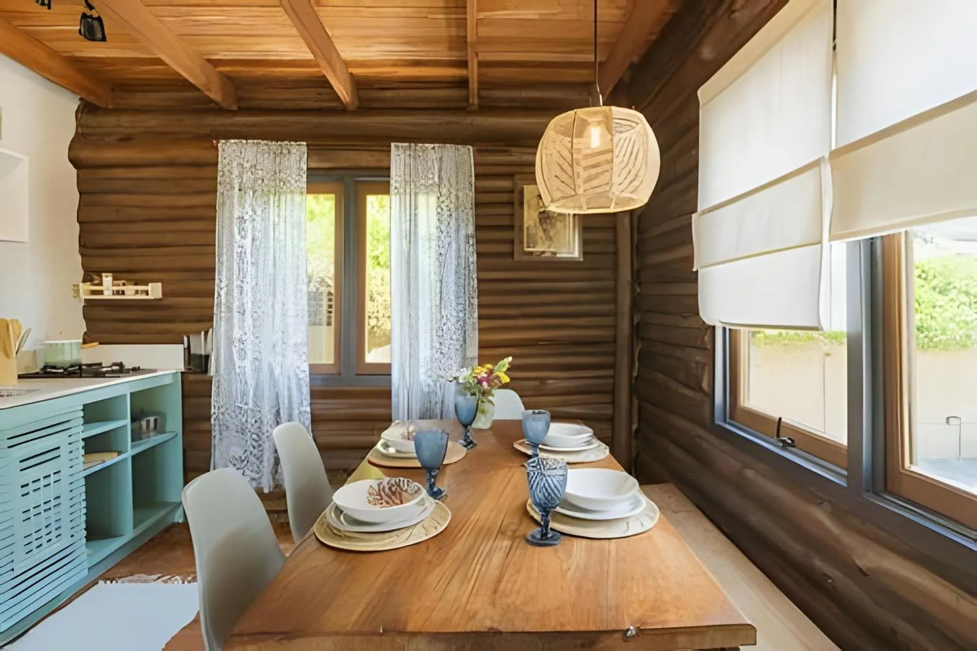 Dining area in Villa Sayuri