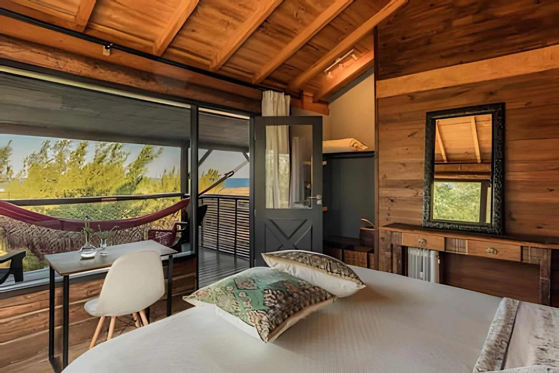 Photo of the whole room in Villa Sayuri