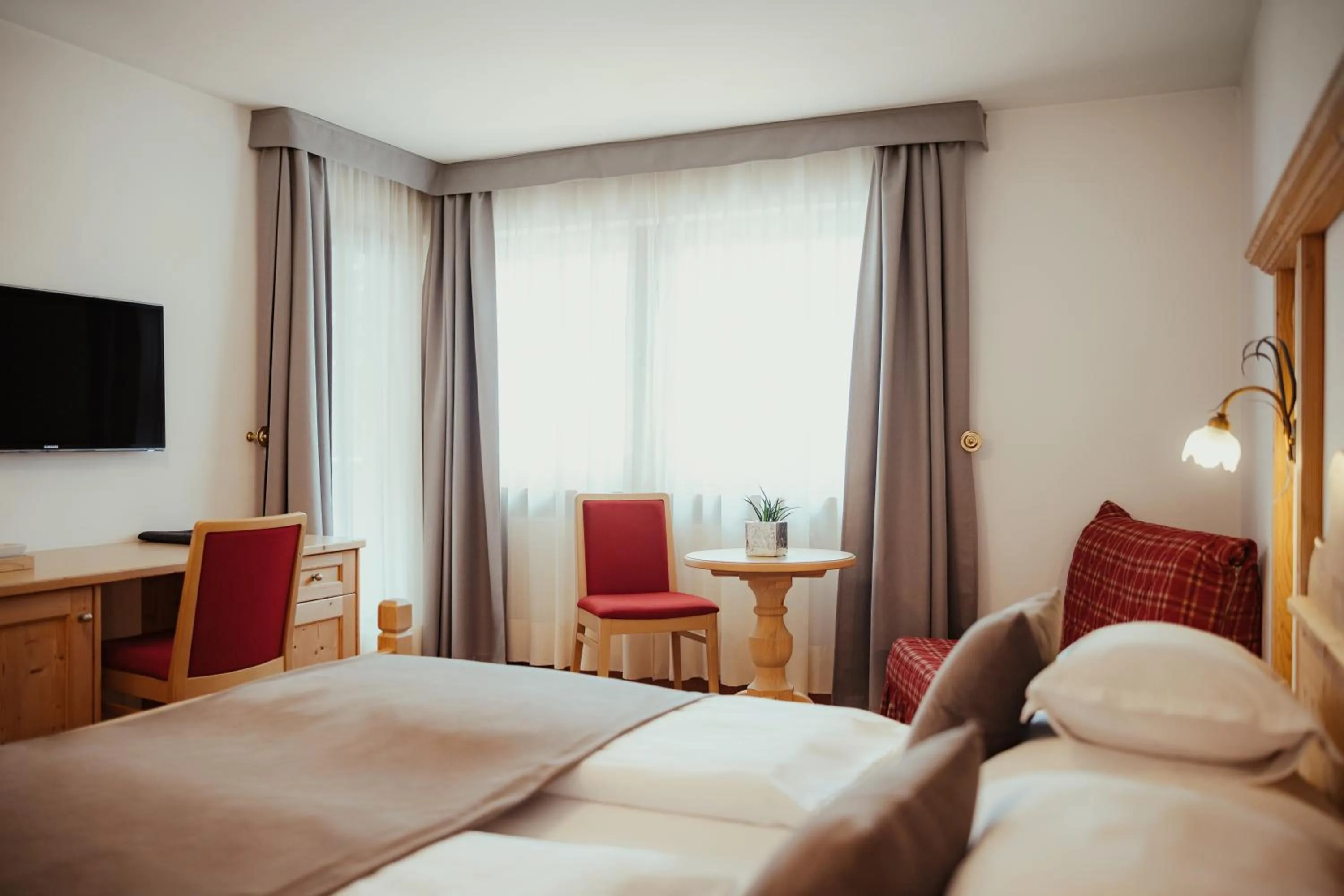 Property building, Bed in Villa Flora Mountain Lodges