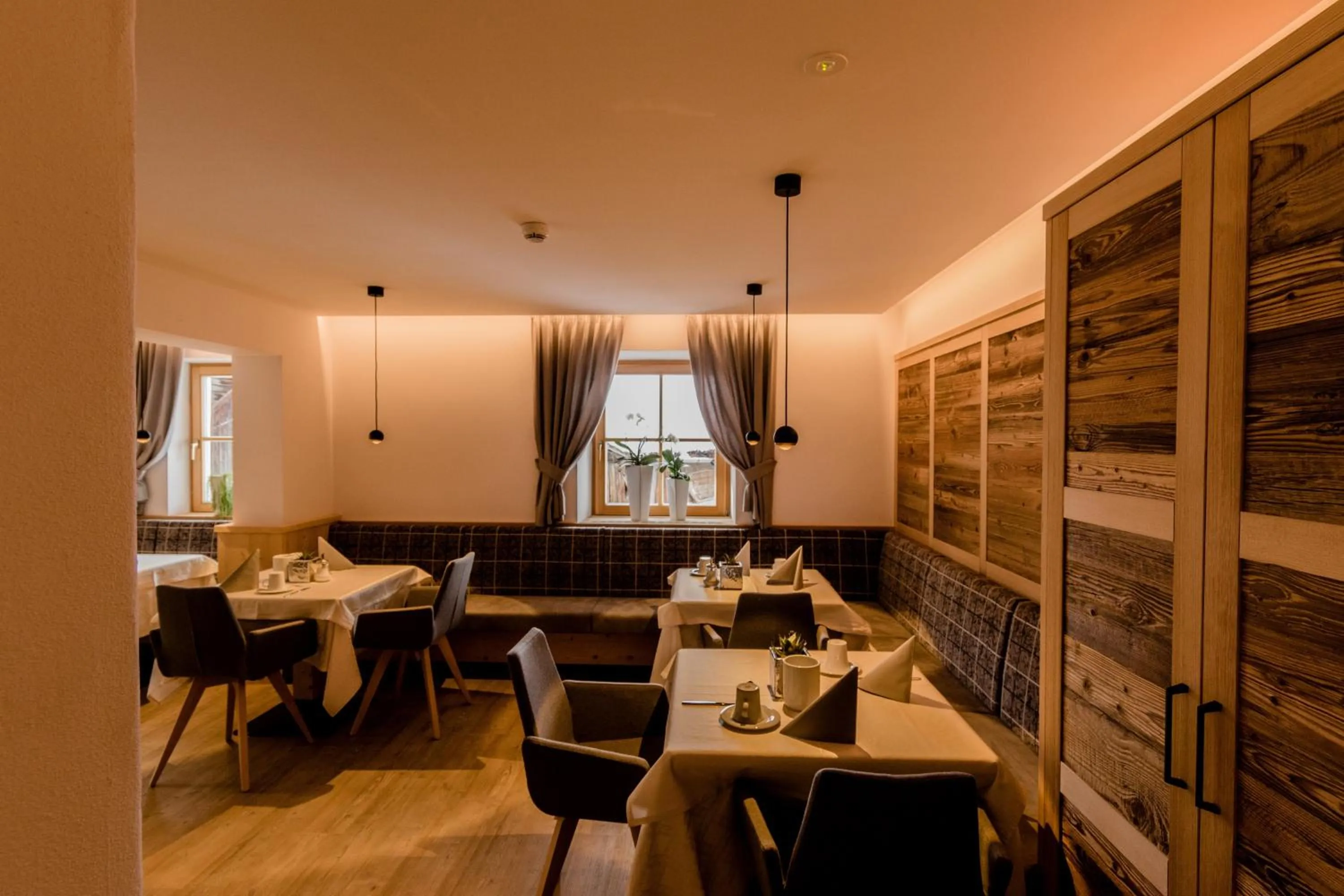 Restaurant/places to eat in Villa Flora Mountain Lodges