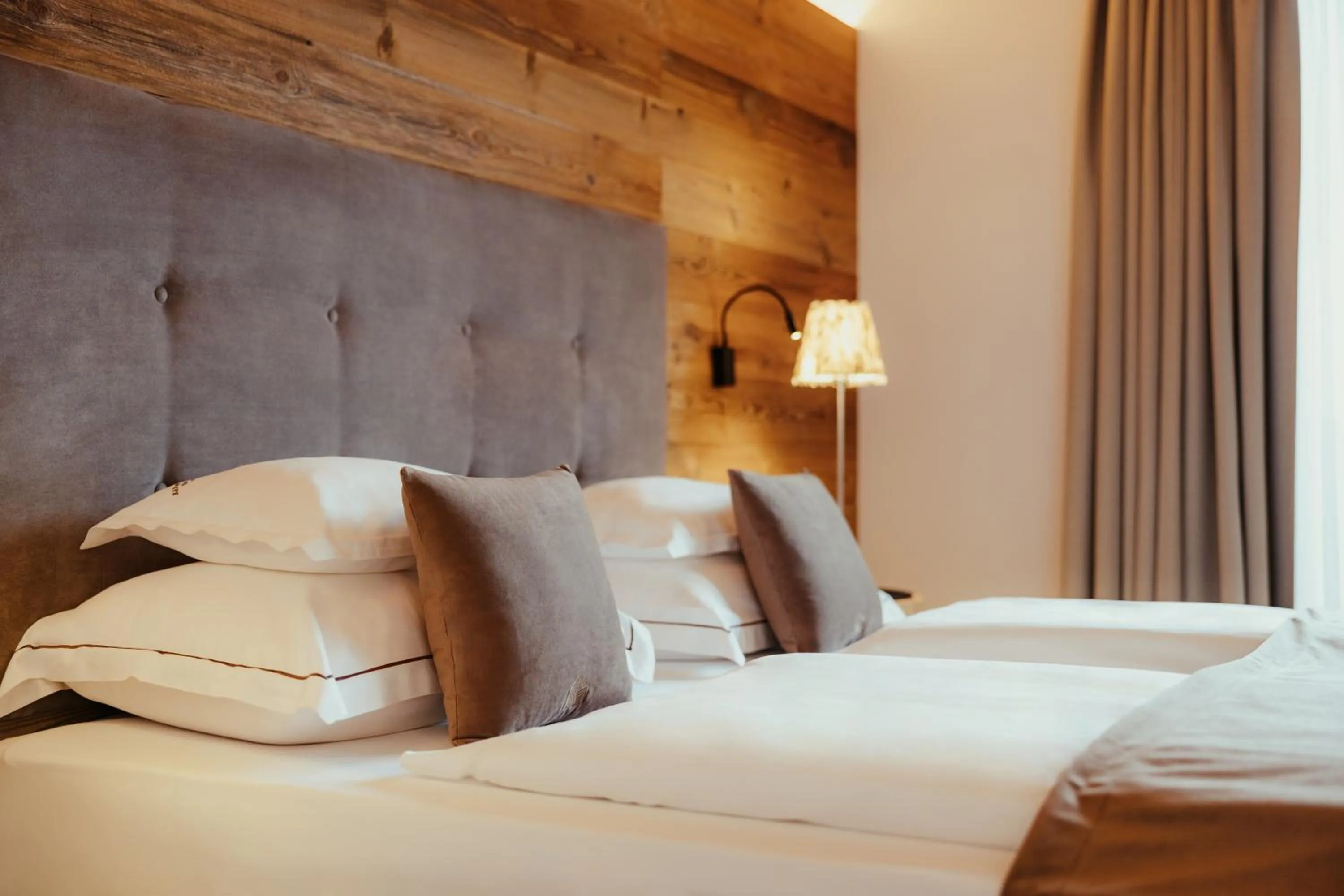 Bed in Villa Flora Mountain Lodges