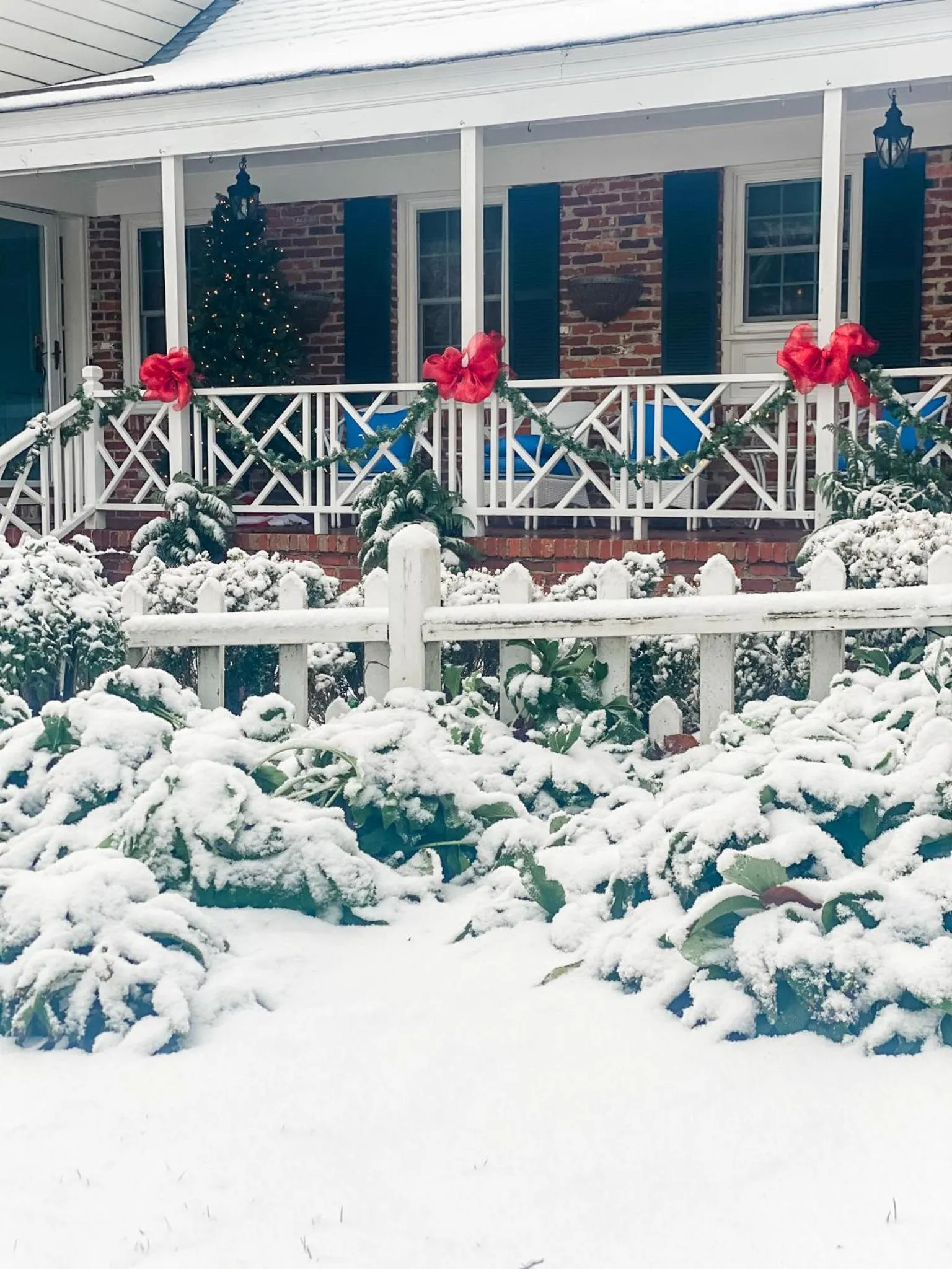 Property building in Colonial Gardens B & B
