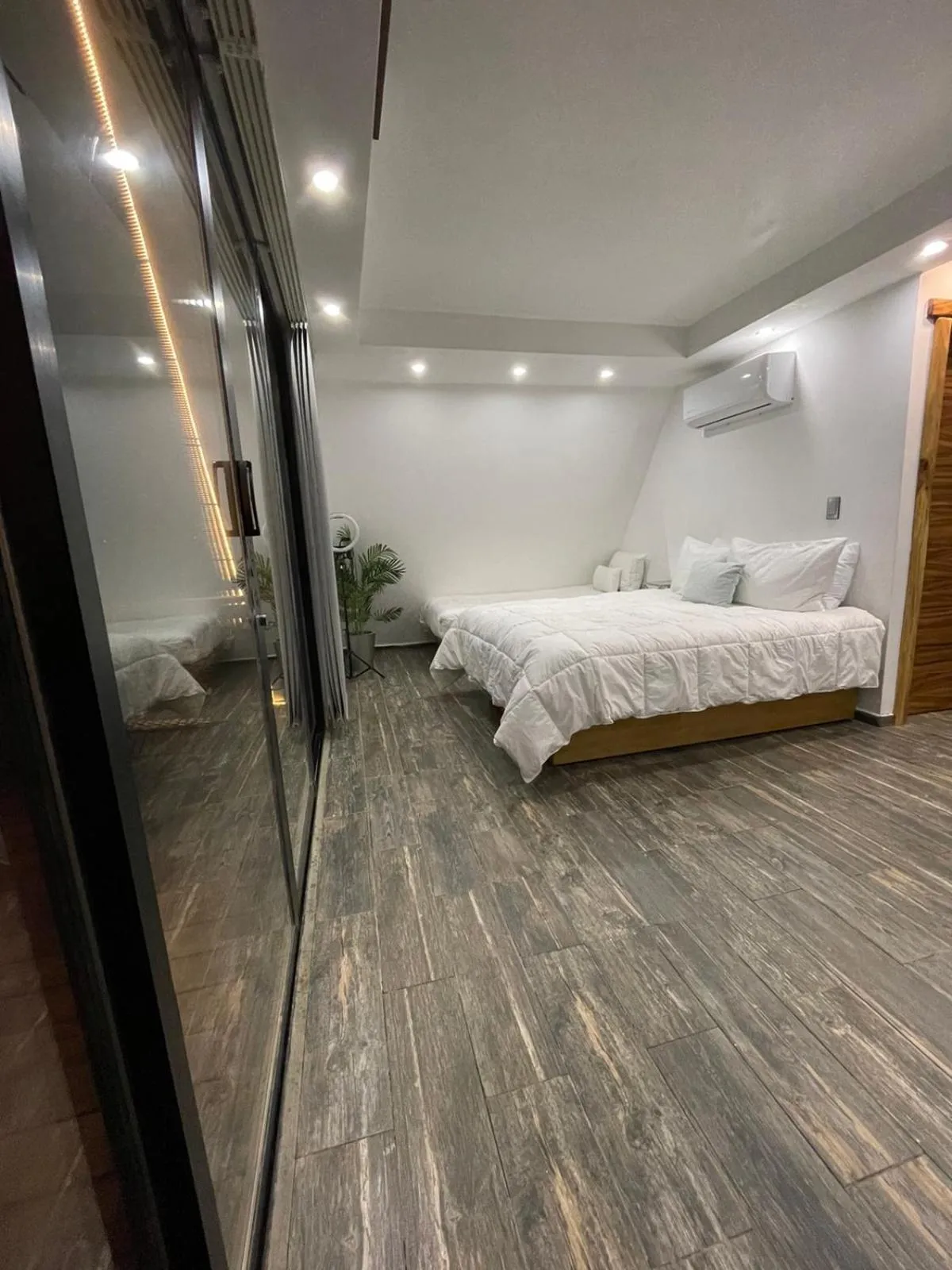 Photo of the whole room, Bed in TEMEXKAL RESORT