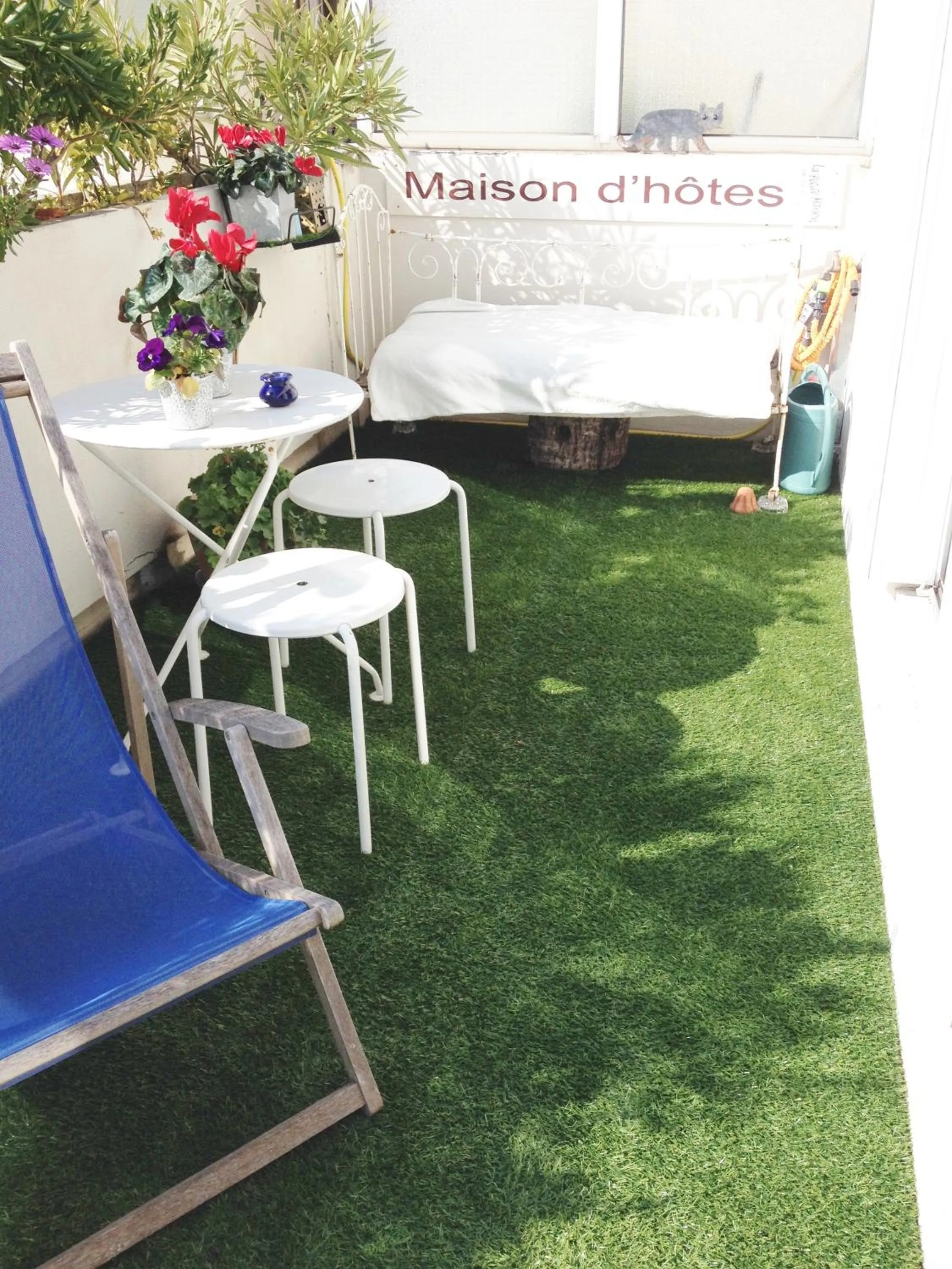 Day in La Petite Maison