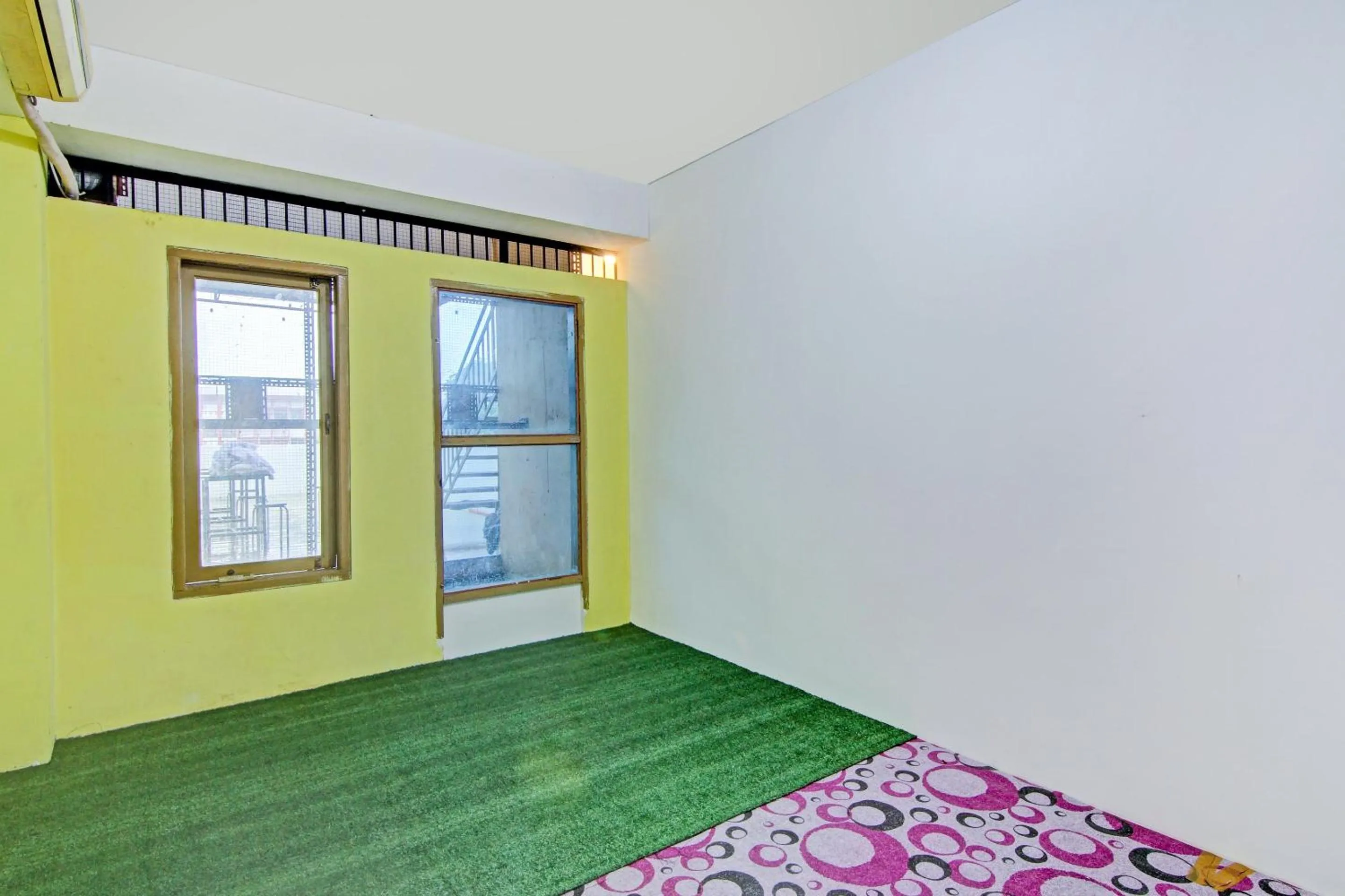 Lobby or reception in OYO 90615 Jojo Homestay