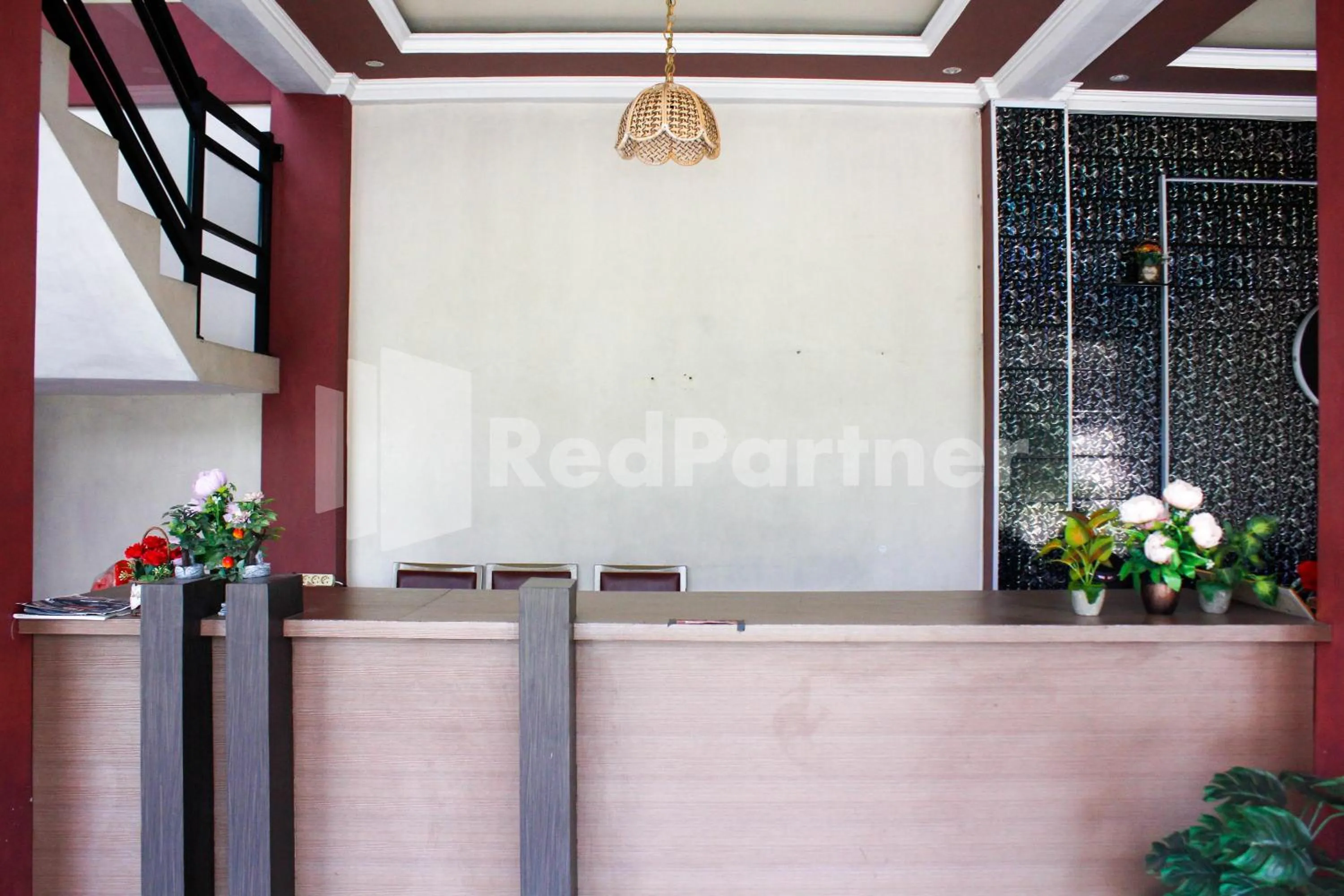 Lobby or reception in Hotel Baby Angel Dieng Mitra RedDoorz